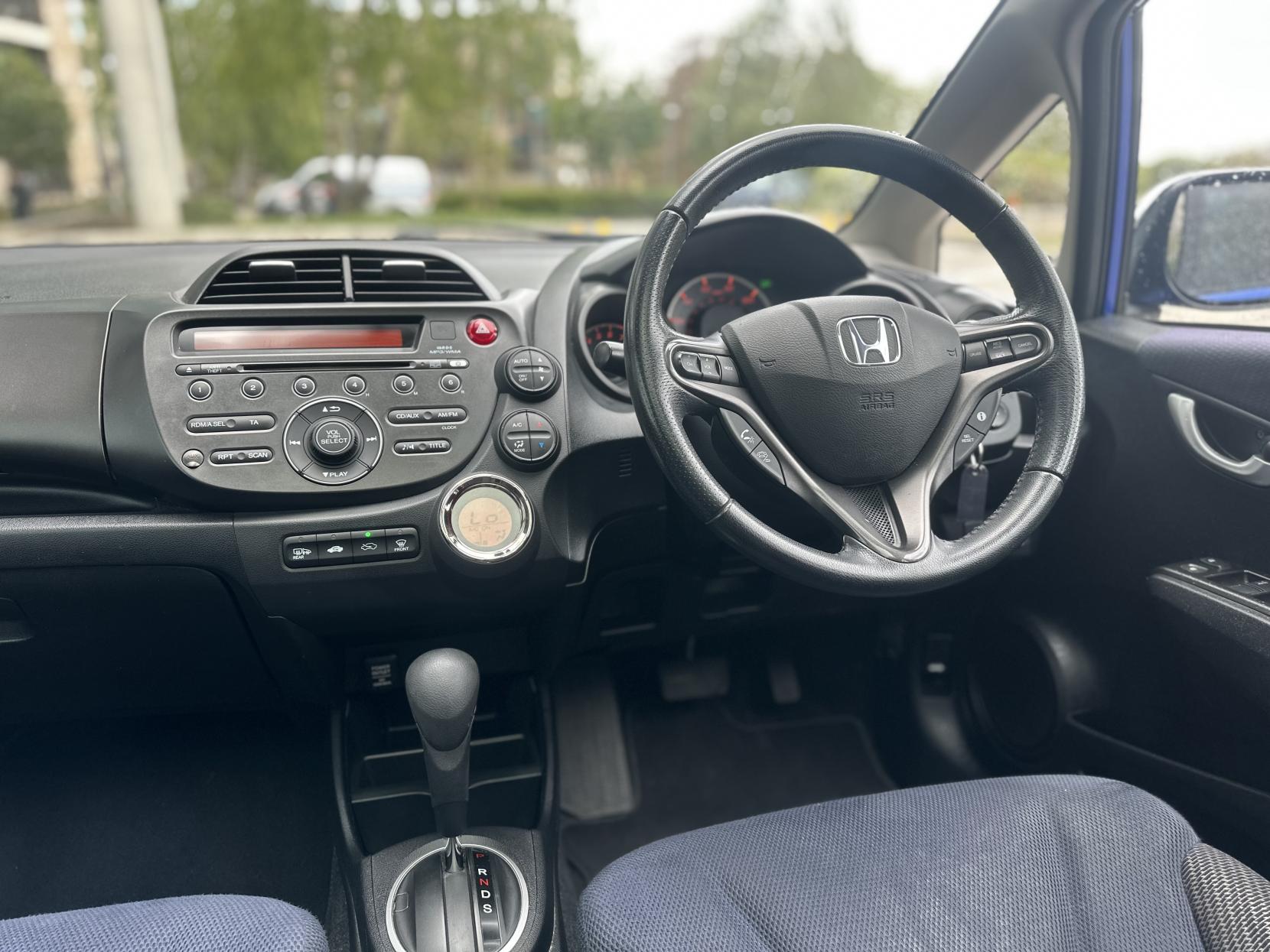 Honda Jazz 1.4 i-VTEC EX Hatchback 5dr Petrol CVT Euro 5 (99 ps)