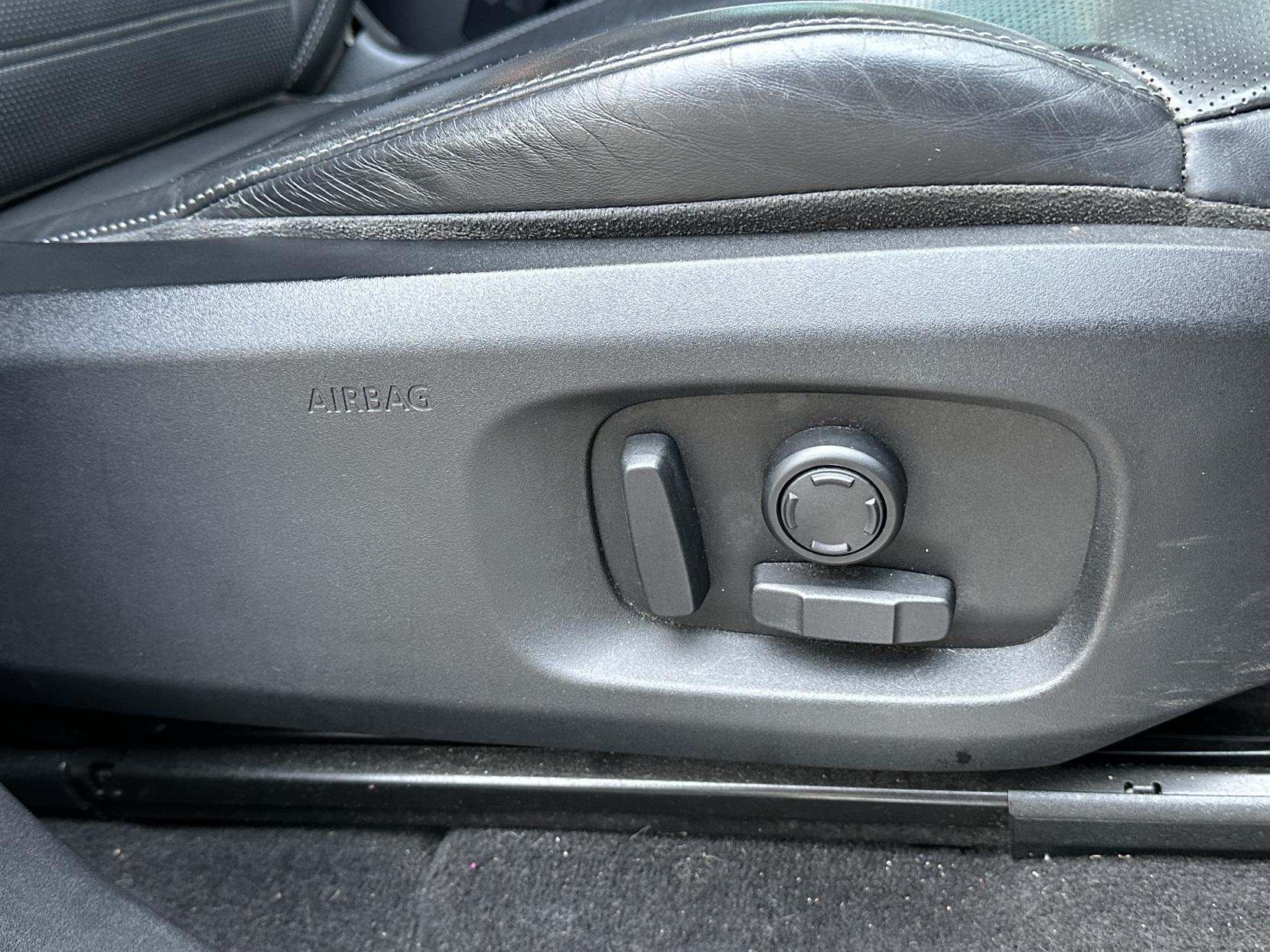 Land Rover Range Rover Evoque 2.0 TD4 HSE Dynamic Lux SUV 5dr Diesel Auto 4WD Euro 6 (s/s) (180 ps)