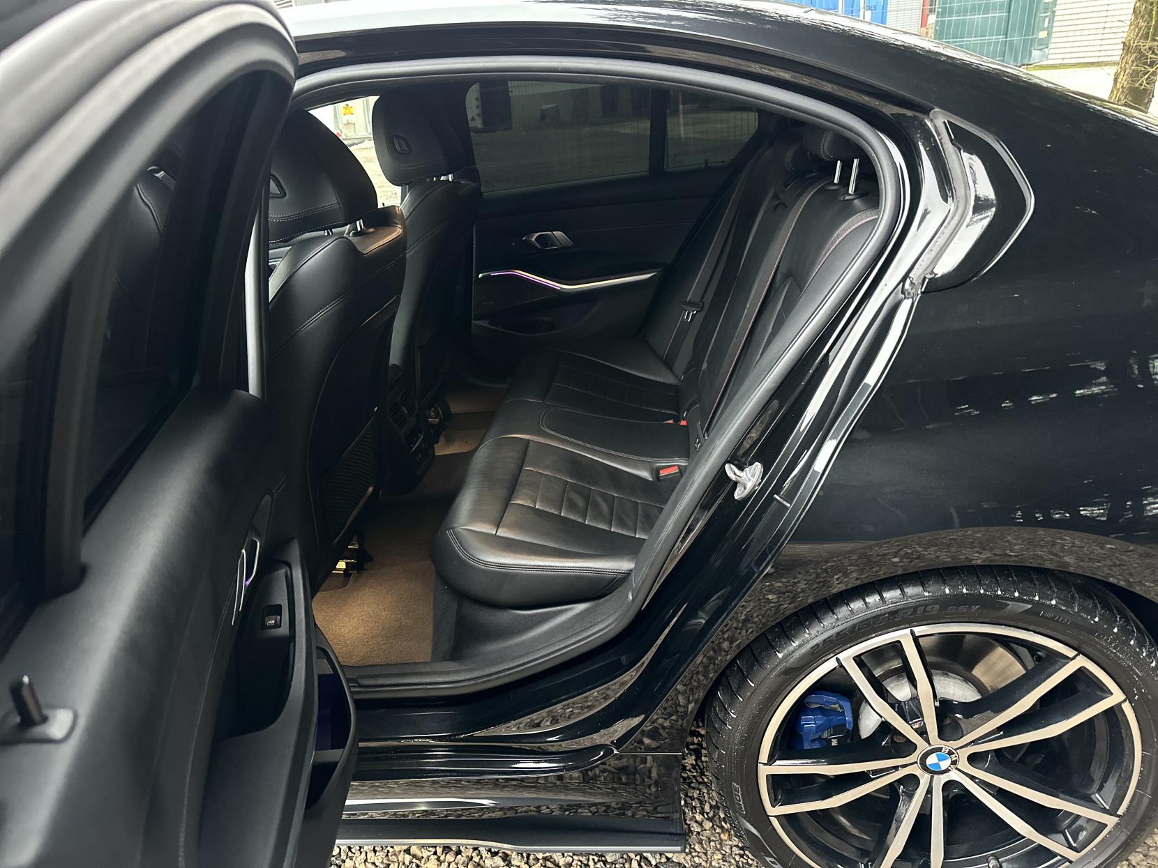 BMW 3 Series 2.0 320d M Sport Saloon 4dr Diesel Auto Euro 6 (s/s) (190 ps)