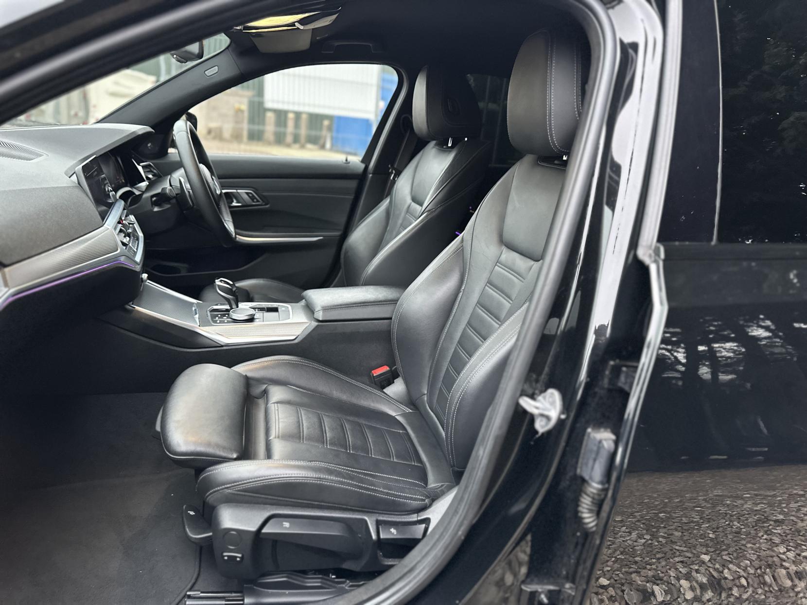 BMW 3 Series 2.0 320d M Sport Saloon 4dr Diesel Auto Euro 6 (s/s) (190 ps)