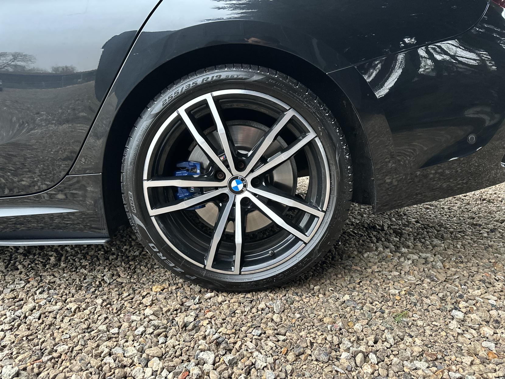 BMW 3 Series 2.0 320d M Sport Saloon 4dr Diesel Auto Euro 6 (s/s) (190 ps)