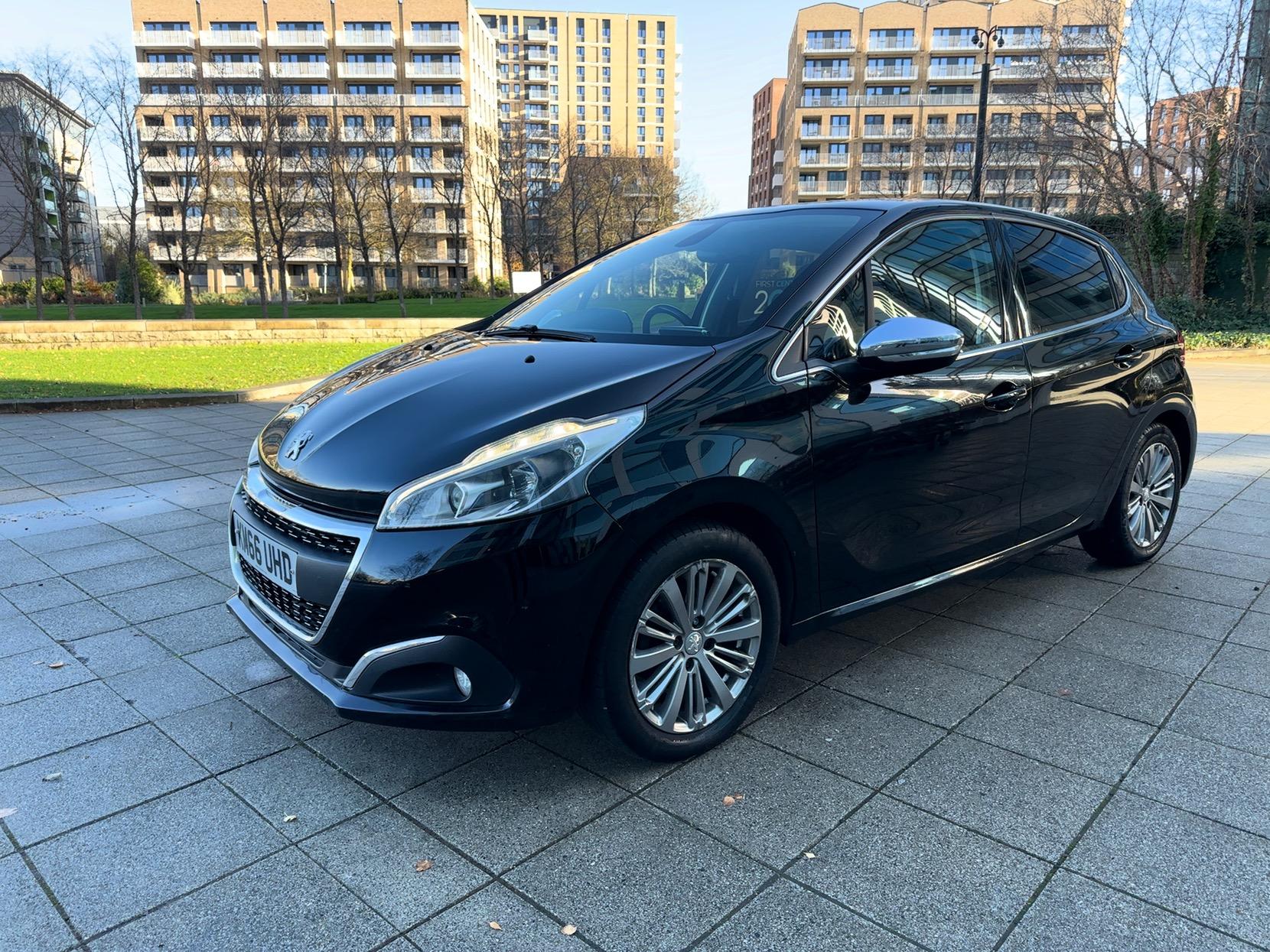 Peugeot 208 1.2 PureTech Allure Hatchback 5dr Petrol Manual Euro 6 (82 ps)