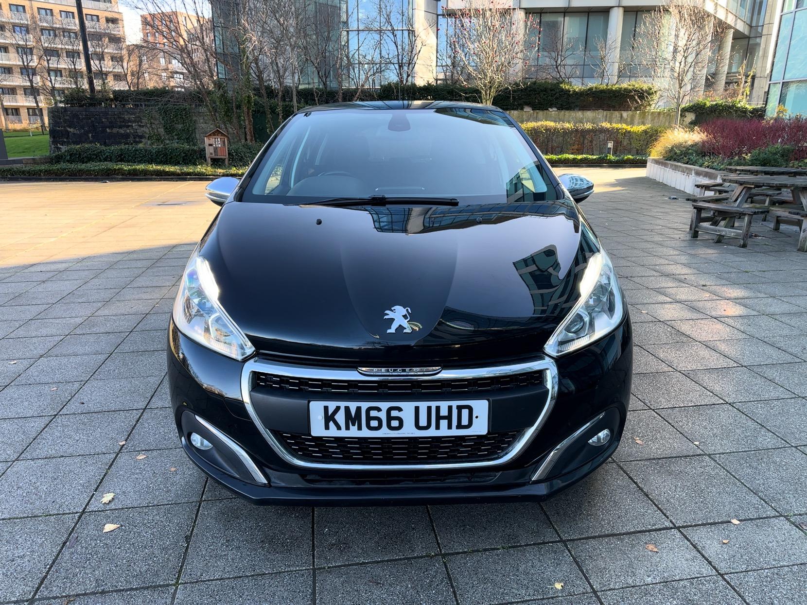 Peugeot 208 1.2 PureTech Allure Hatchback 5dr Petrol Manual Euro 6 (82 ps)