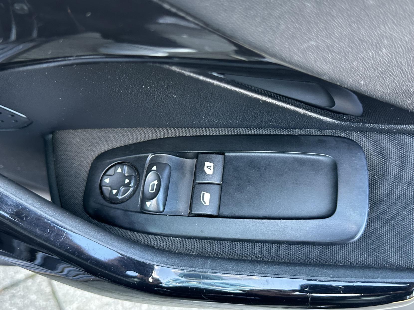 Peugeot 208 1.2 PureTech Allure Hatchback 5dr Petrol Manual Euro 6 (82 ps)