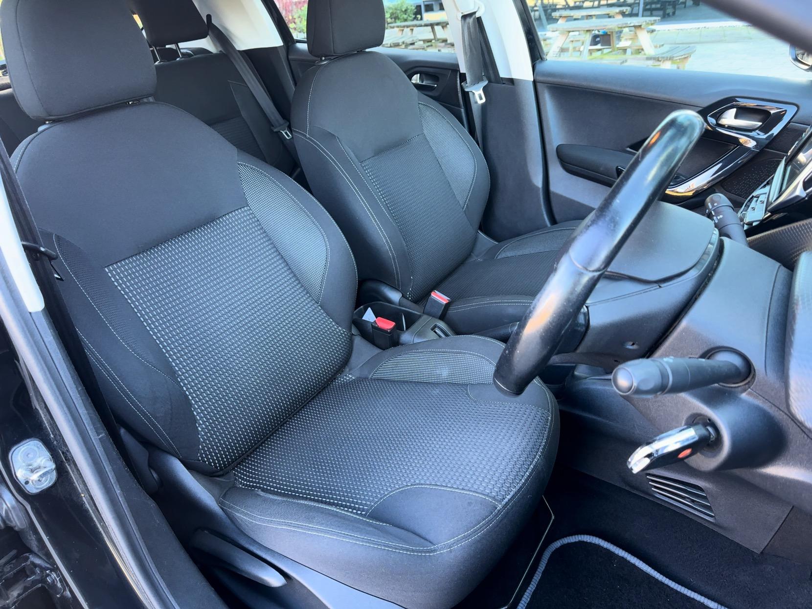 Peugeot 208 1.2 PureTech Allure Hatchback 5dr Petrol Manual Euro 6 (82 ps)