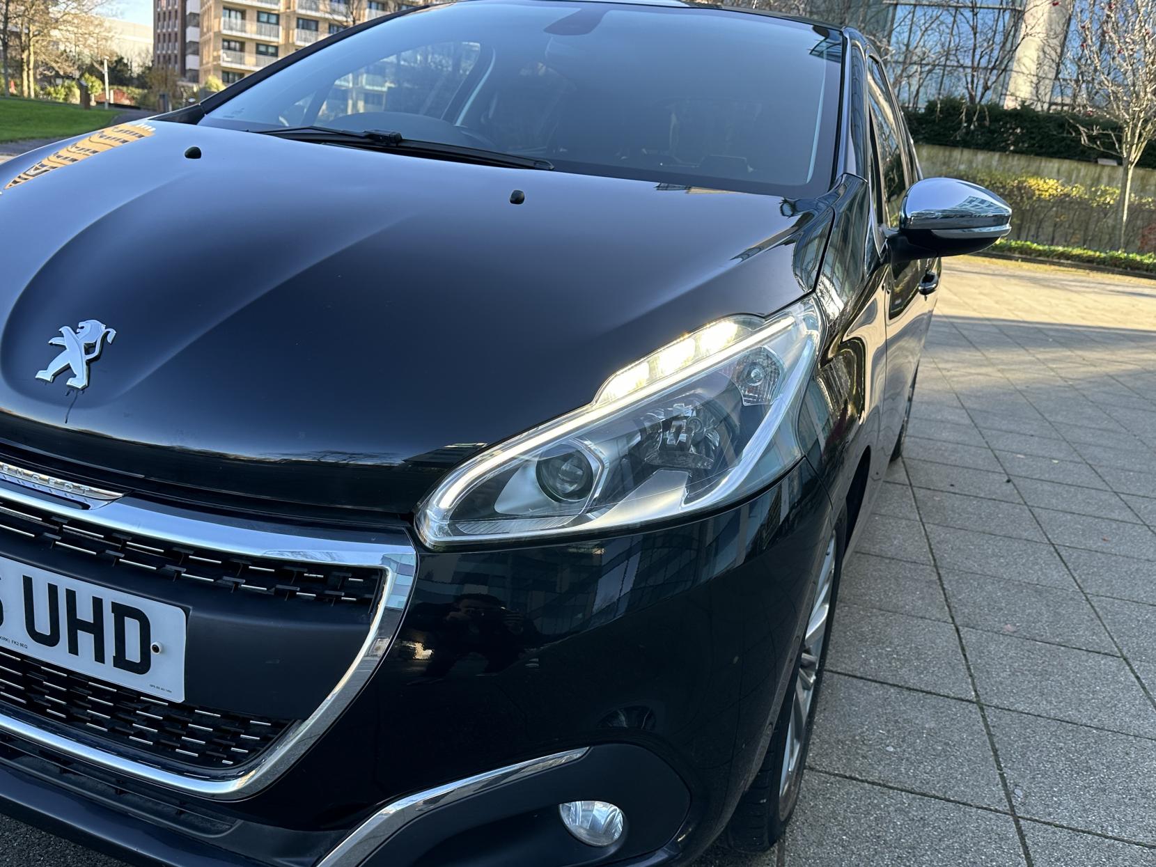 Peugeot 208 1.2 PureTech Allure Hatchback 5dr Petrol Manual Euro 6 (82 ps)