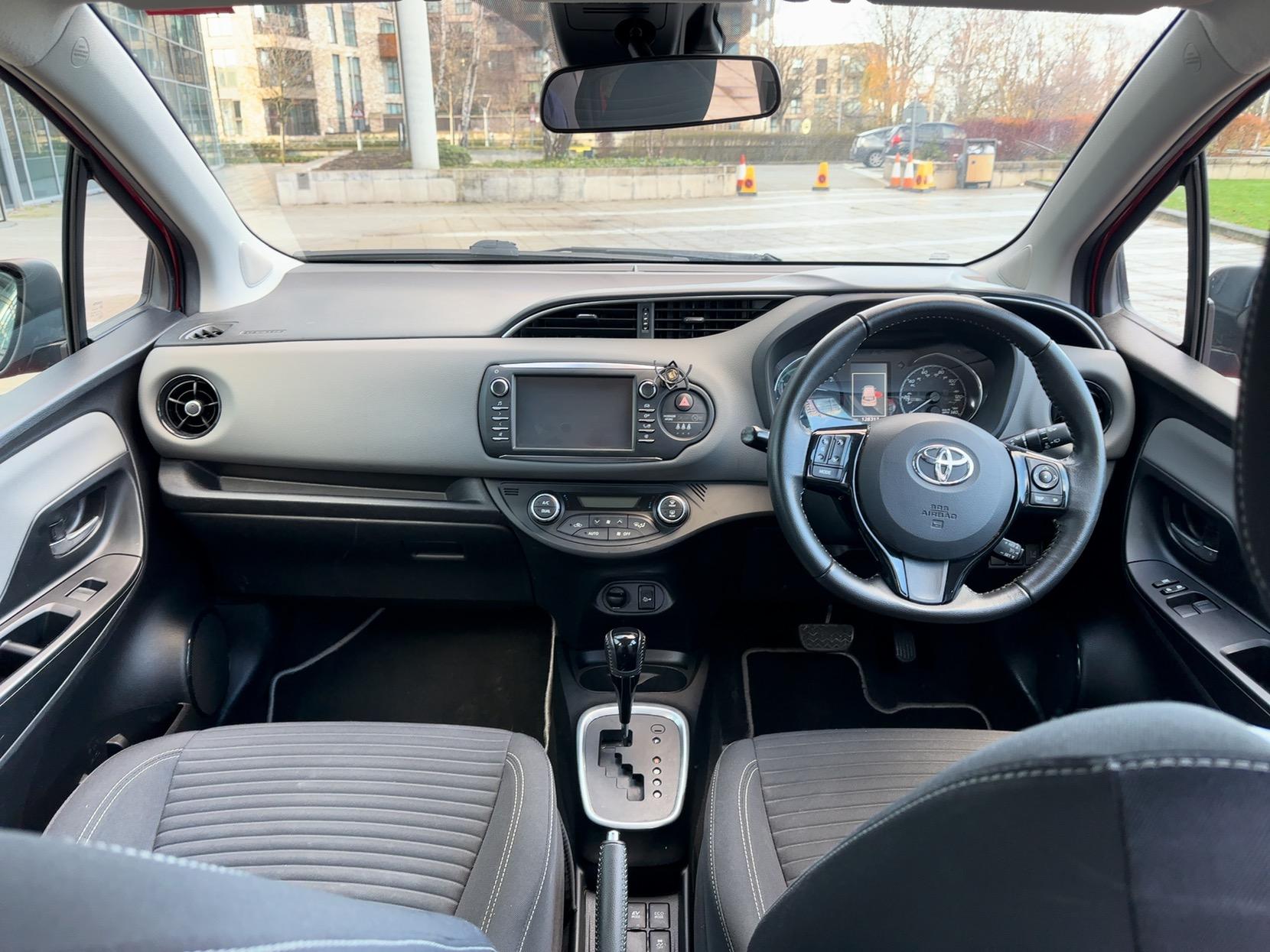 Toyota Yaris 1.5 VVT-h Icon Hatchback 5dr Petrol Hybrid E-CVT Euro 6 (s/s) (100 ps)