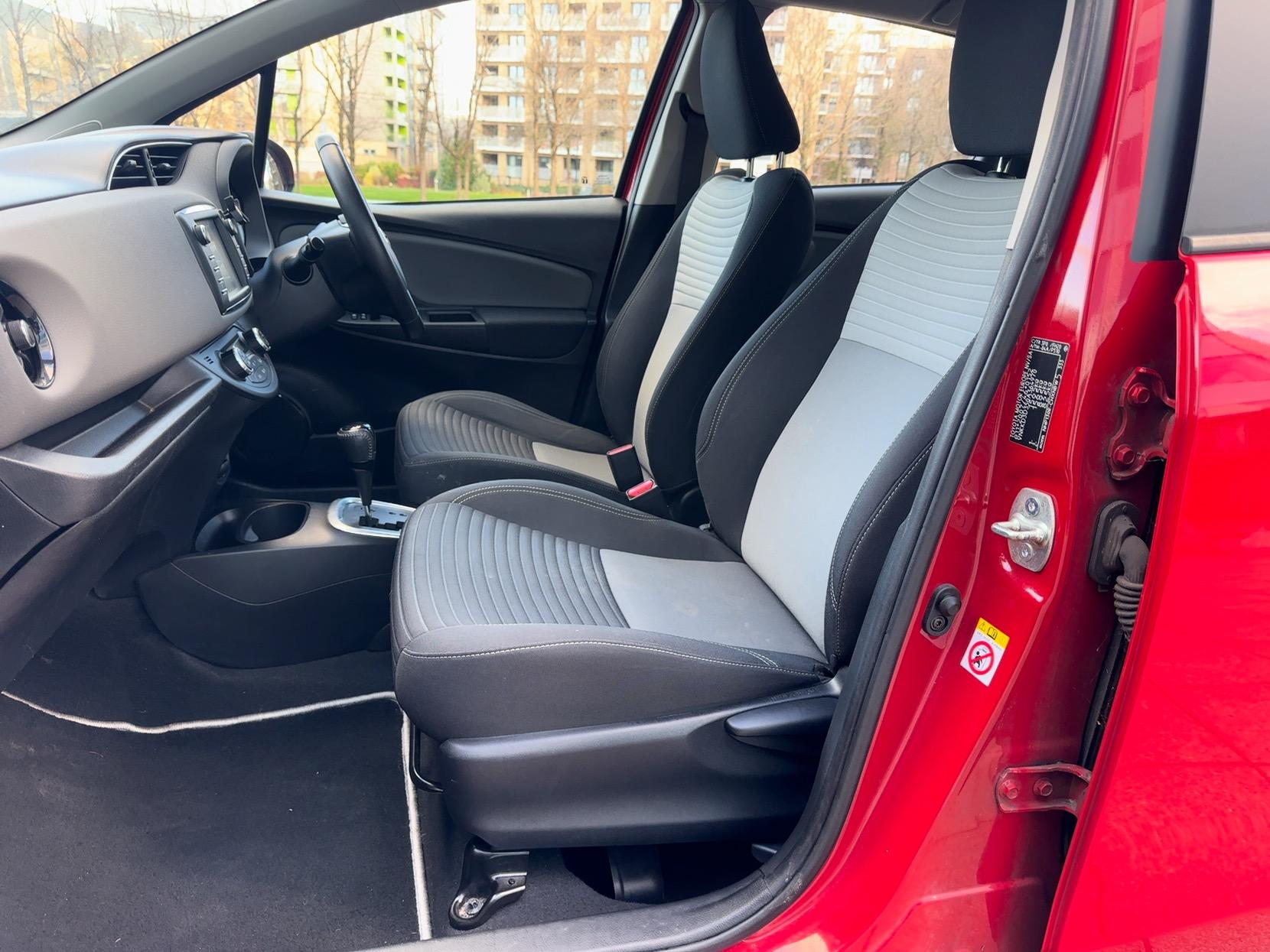 Toyota Yaris 1.5 VVT-h Icon Hatchback 5dr Petrol Hybrid E-CVT Euro 6 (s/s) (100 ps)