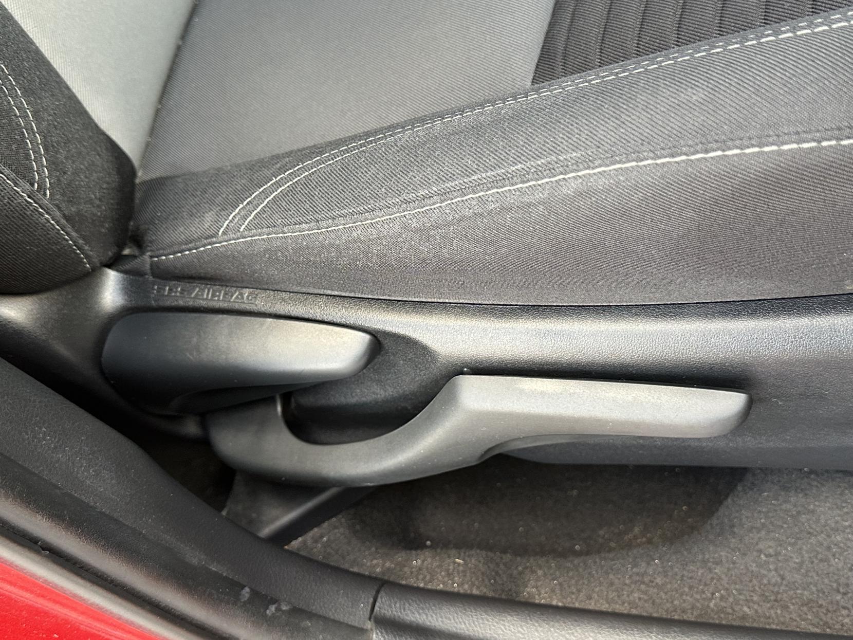 Toyota Yaris 1.5 VVT-h Icon Hatchback 5dr Petrol Hybrid E-CVT Euro 6 (s/s) (100 ps)