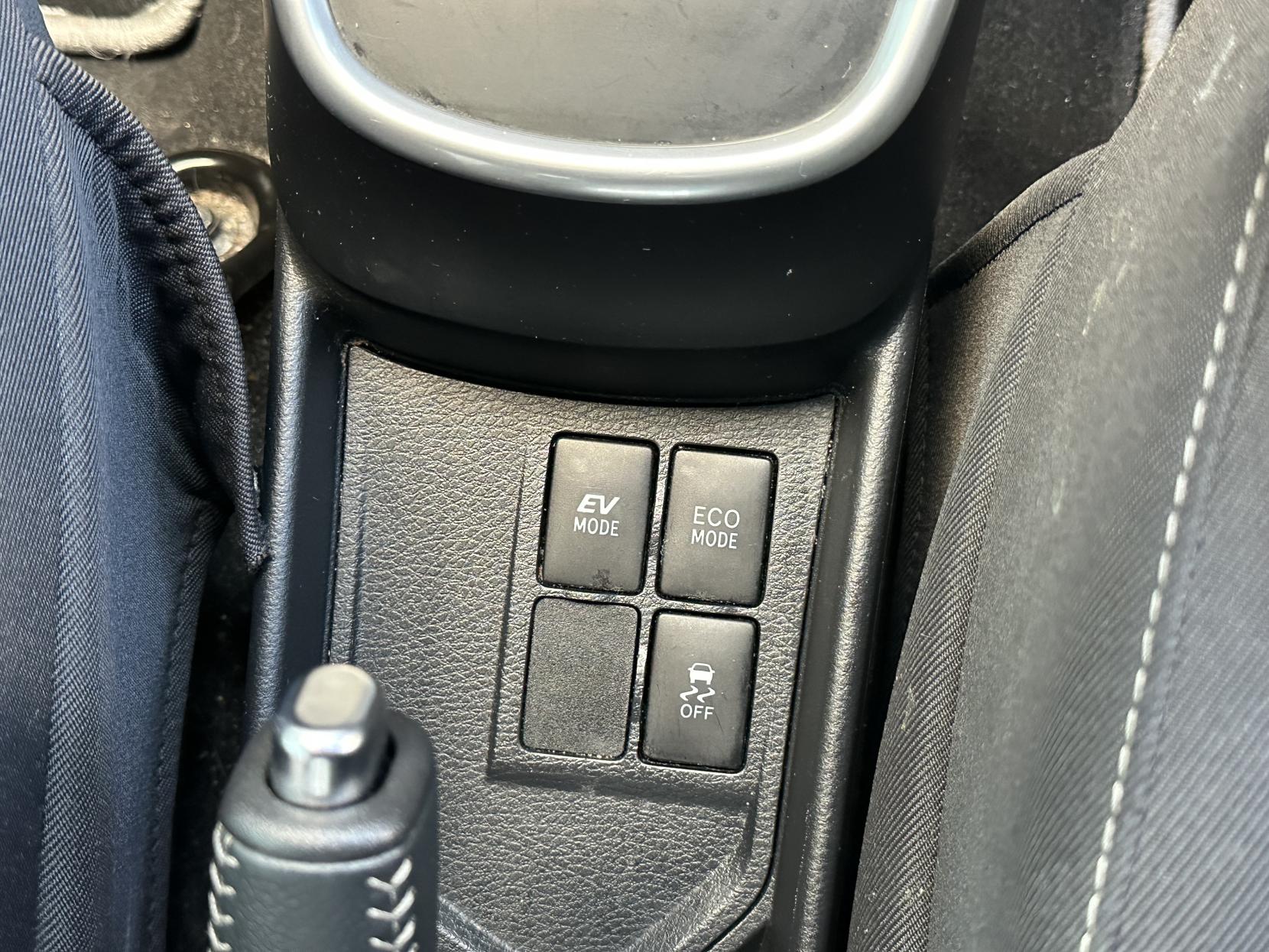 Toyota Yaris 1.5 VVT-h Icon Hatchback 5dr Petrol Hybrid E-CVT Euro 6 (s/s) (100 ps)