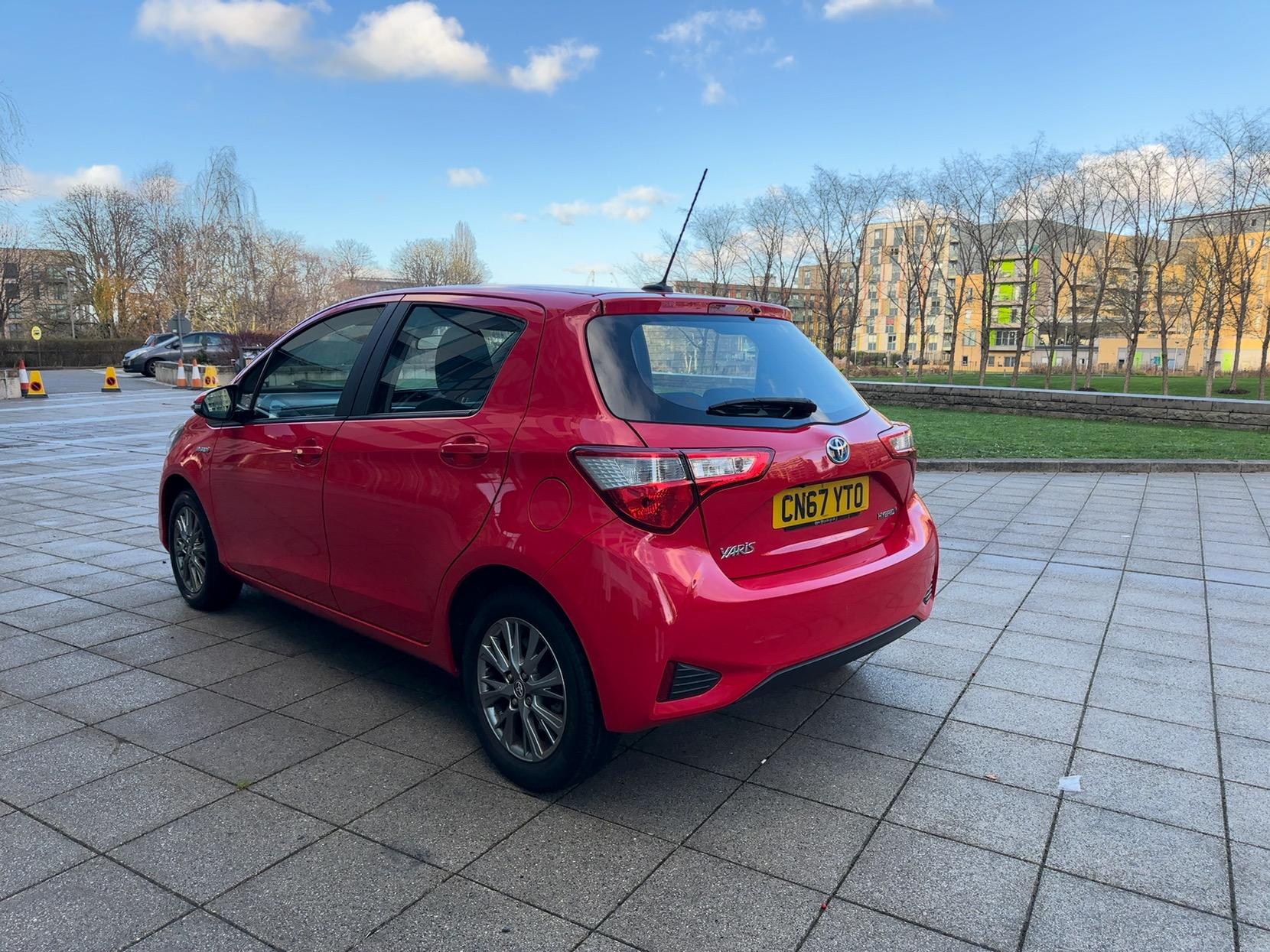 Toyota Yaris 1.5 VVT-h Icon Hatchback 5dr Petrol Hybrid E-CVT Euro 6 (s/s) (100 ps)