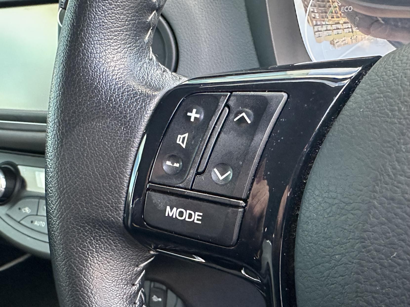 Toyota Yaris 1.5 VVT-h Icon Hatchback 5dr Petrol Hybrid E-CVT Euro 6 (s/s) (100 ps)