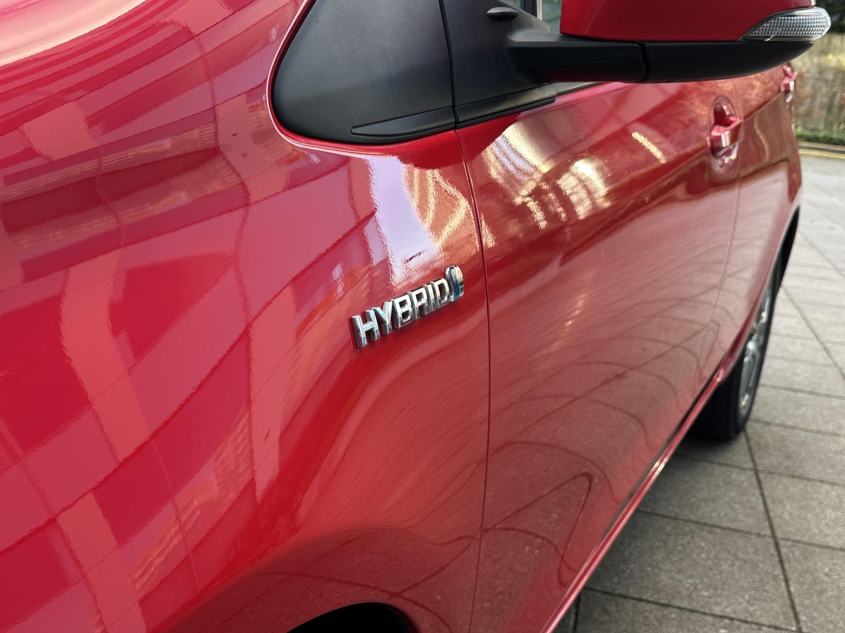 Toyota Yaris 1.5 VVT-h Icon Hatchback 5dr Petrol Hybrid E-CVT Euro 6 (s/s) (100 ps)