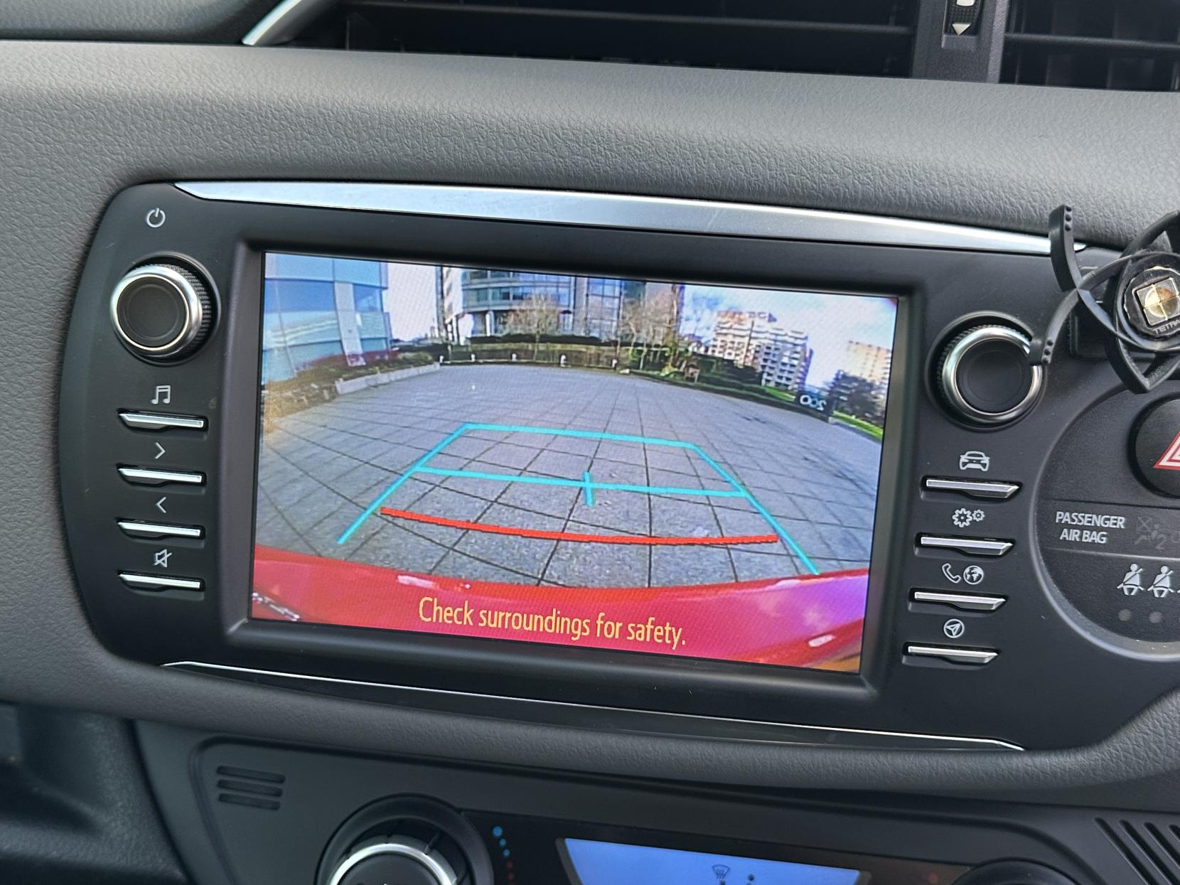 Toyota Yaris 1.5 VVT-h Icon Hatchback 5dr Petrol Hybrid E-CVT Euro 6 (s/s) (100 ps)