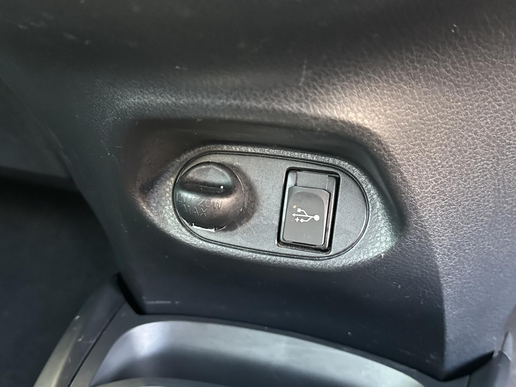 Toyota Yaris 1.5 VVT-h Icon Hatchback 5dr Petrol Hybrid E-CVT Euro 6 (s/s) (100 ps)