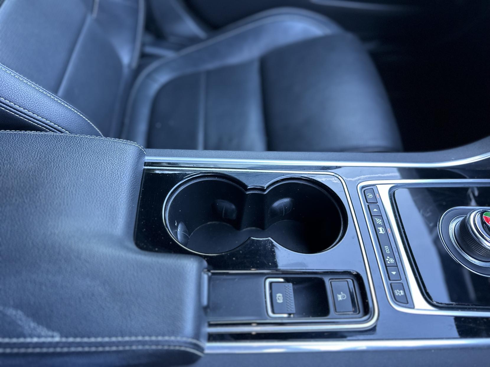 Jaguar XE 2.0d R-Sport Saloon 4dr Diesel Auto Euro 6 (s/s) (180 ps)