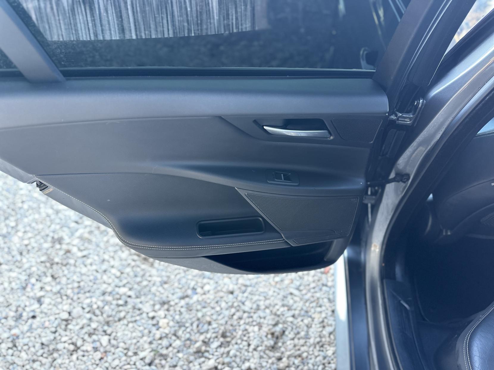 Jaguar XE 2.0d R-Sport Saloon 4dr Diesel Auto Euro 6 (s/s) (180 ps)