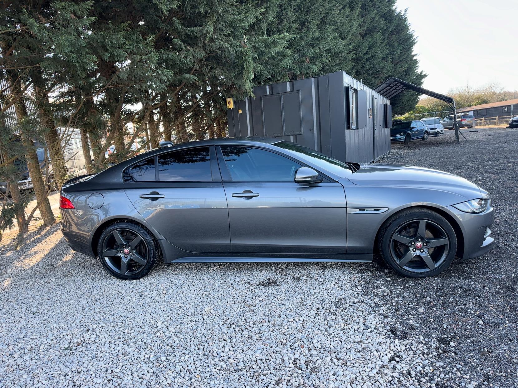 Jaguar XE 2.0d R-Sport Saloon 4dr Diesel Auto Euro 6 (s/s) (180 ps)