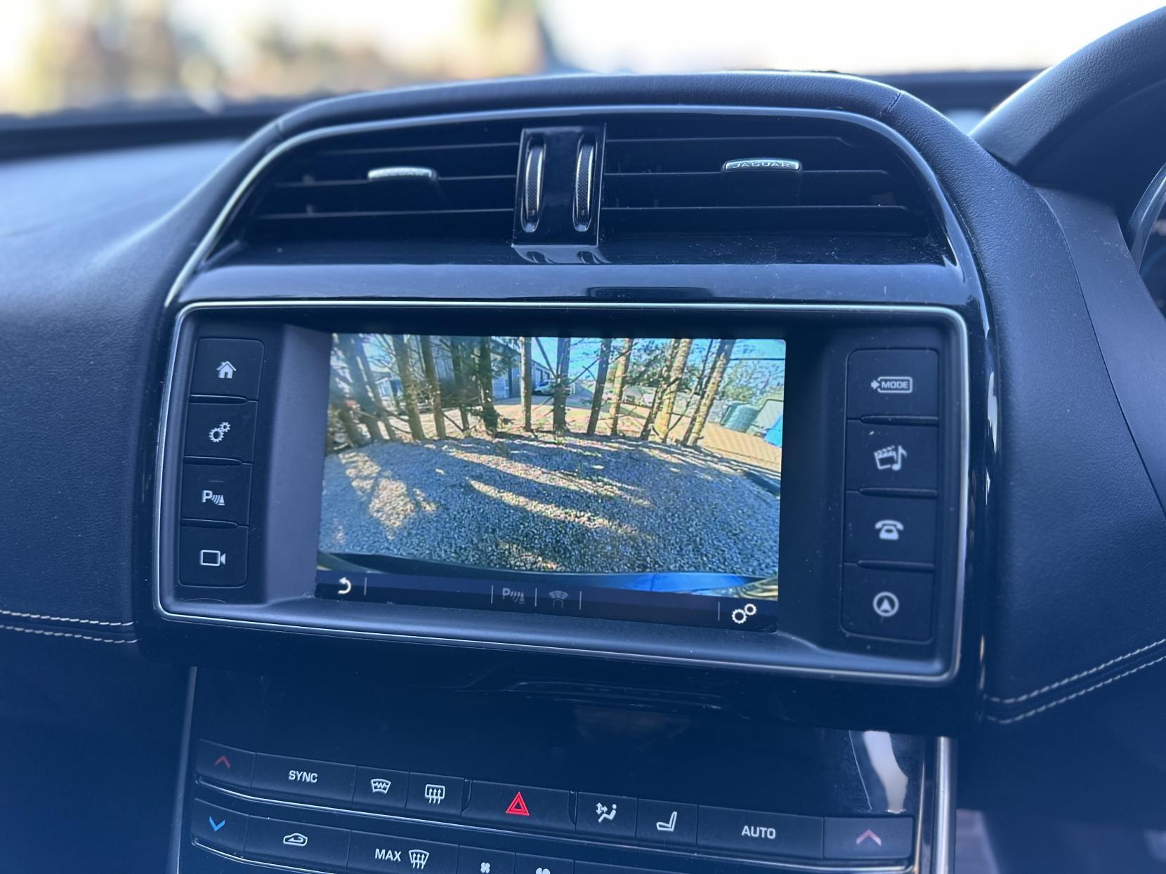 Jaguar XE 2.0d R-Sport Saloon 4dr Diesel Auto Euro 6 (s/s) (180 ps)