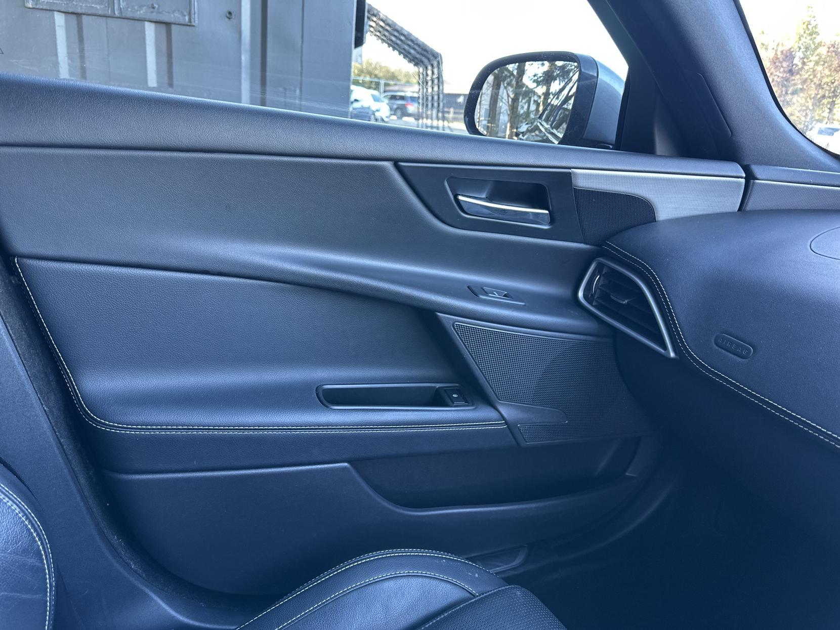 Jaguar XE 2.0d R-Sport Saloon 4dr Diesel Auto Euro 6 (s/s) (180 ps)