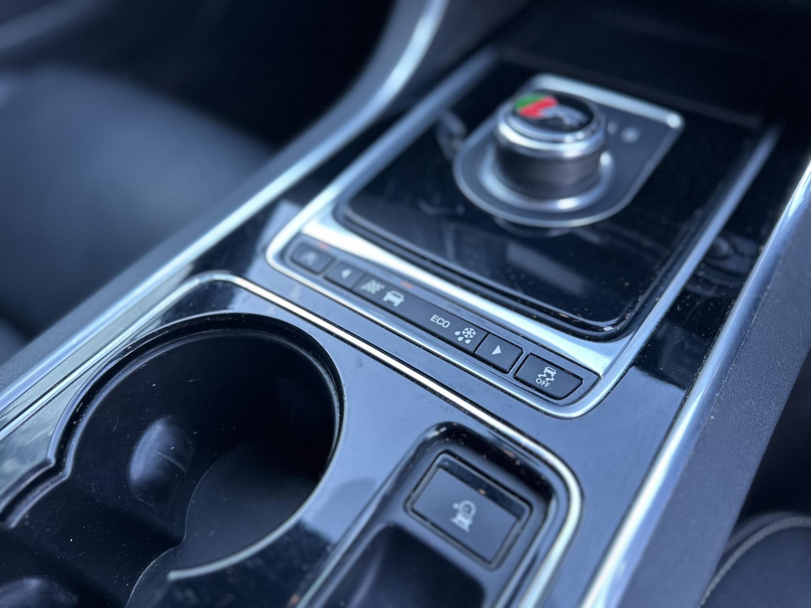 Jaguar XE 2.0d R-Sport Saloon 4dr Diesel Auto Euro 6 (s/s) (180 ps)