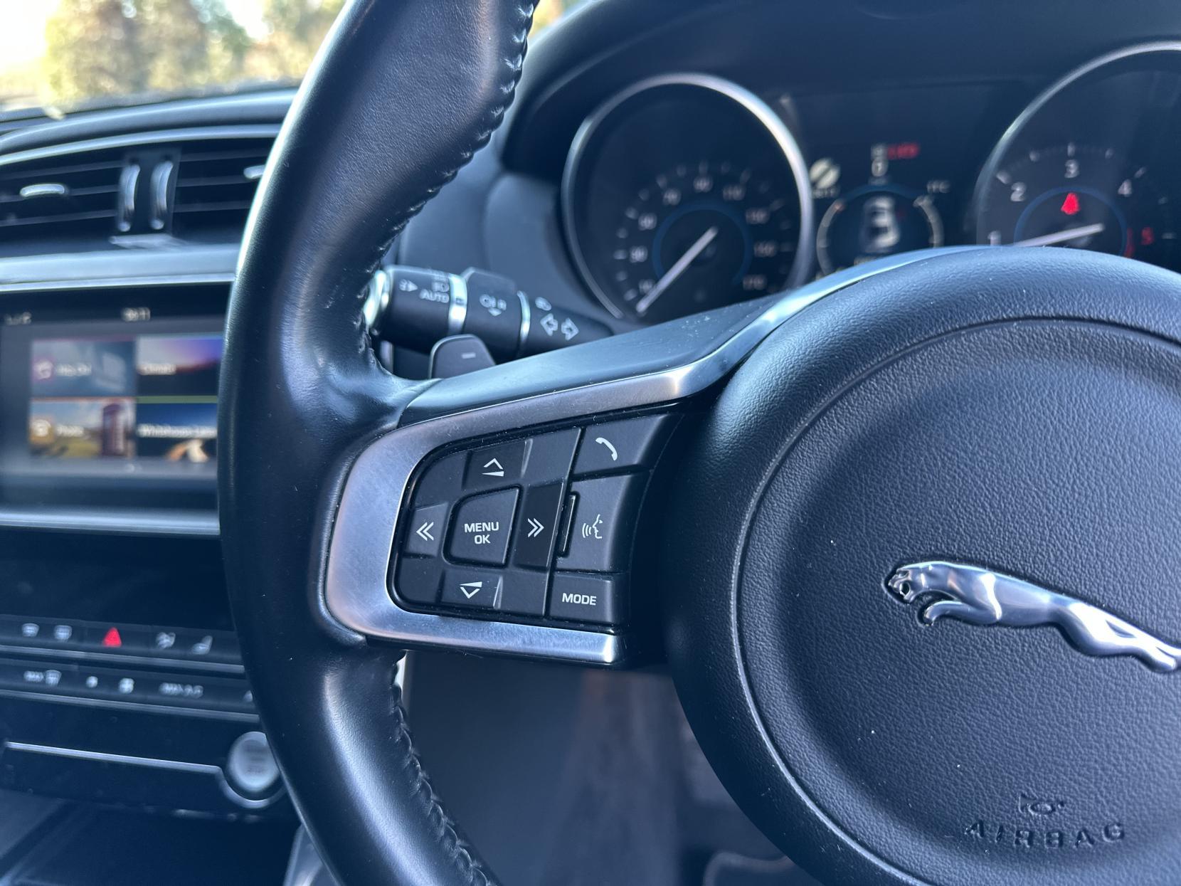 Jaguar XE 2.0d R-Sport Saloon 4dr Diesel Auto Euro 6 (s/s) (180 ps)