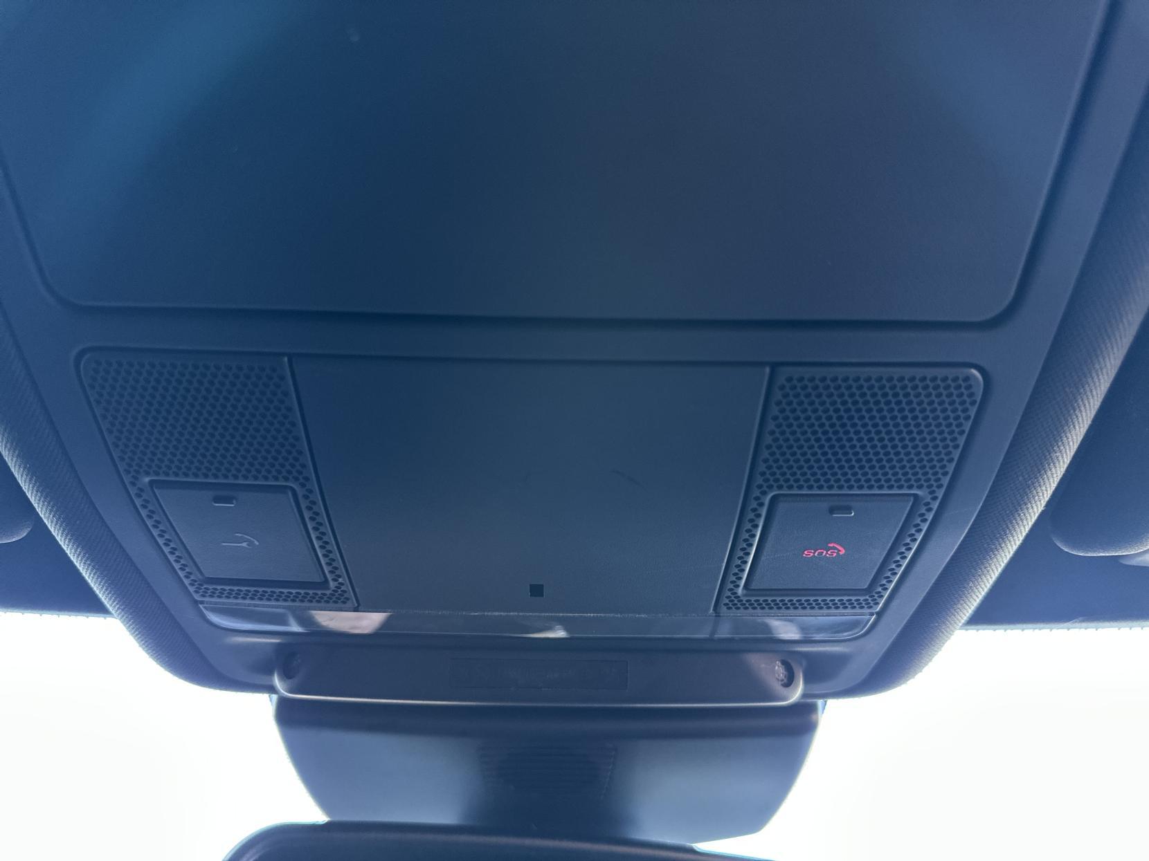 Jaguar XE 2.0d R-Sport Saloon 4dr Diesel Auto Euro 6 (s/s) (180 ps)