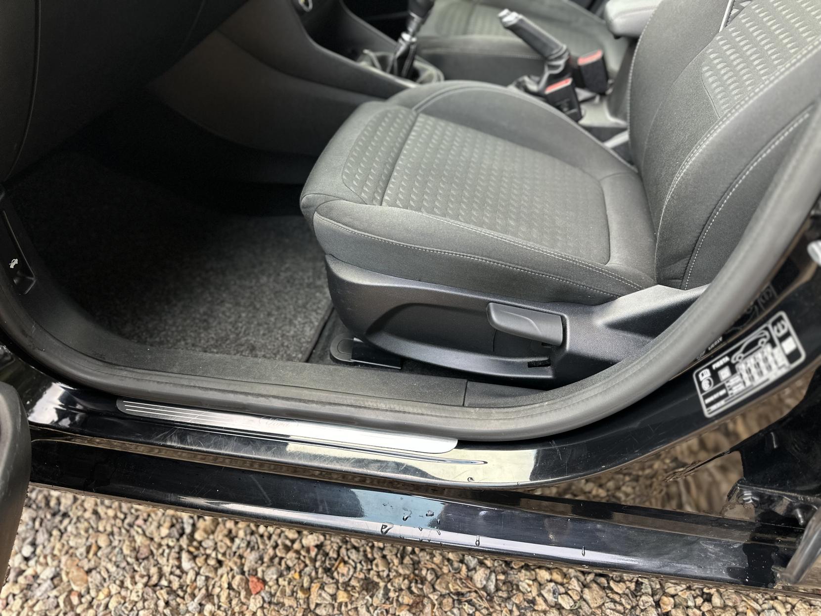 Ford Fiesta 1.0T EcoBoost Titanium Hatchback 5dr Petrol Manual Euro 6 (s/s) (125 ps)