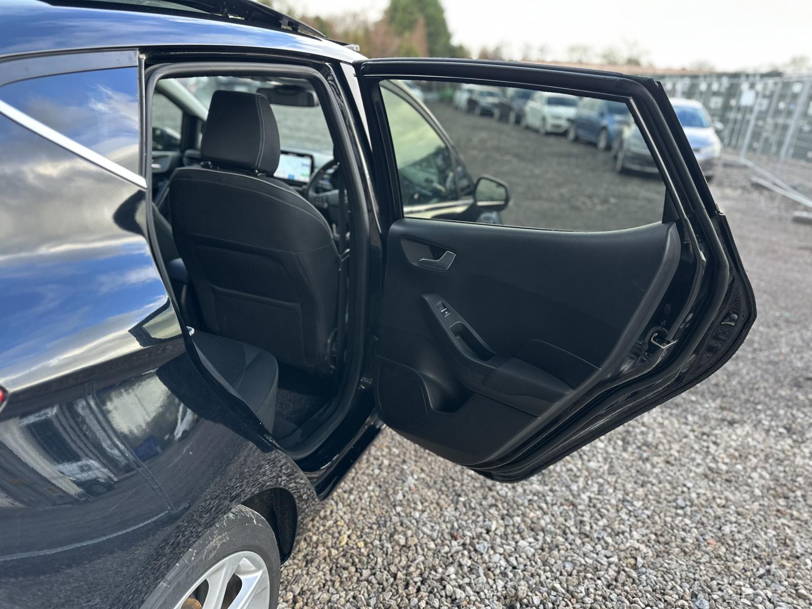 Ford Fiesta 1.0T EcoBoost Titanium Hatchback 5dr Petrol Manual Euro 6 (s/s) (125 ps)