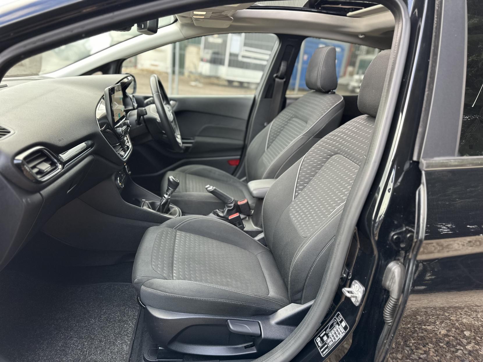 Ford Fiesta 1.0T EcoBoost Titanium Hatchback 5dr Petrol Manual Euro 6 (s/s) (125 ps)