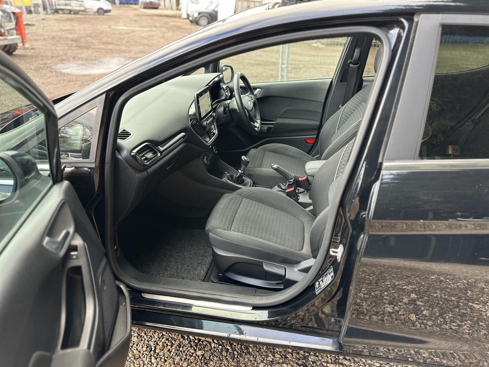 Ford Fiesta 1.0T EcoBoost Titanium Hatchback 5dr Petrol Manual Euro 6 (s/s) (125 ps)