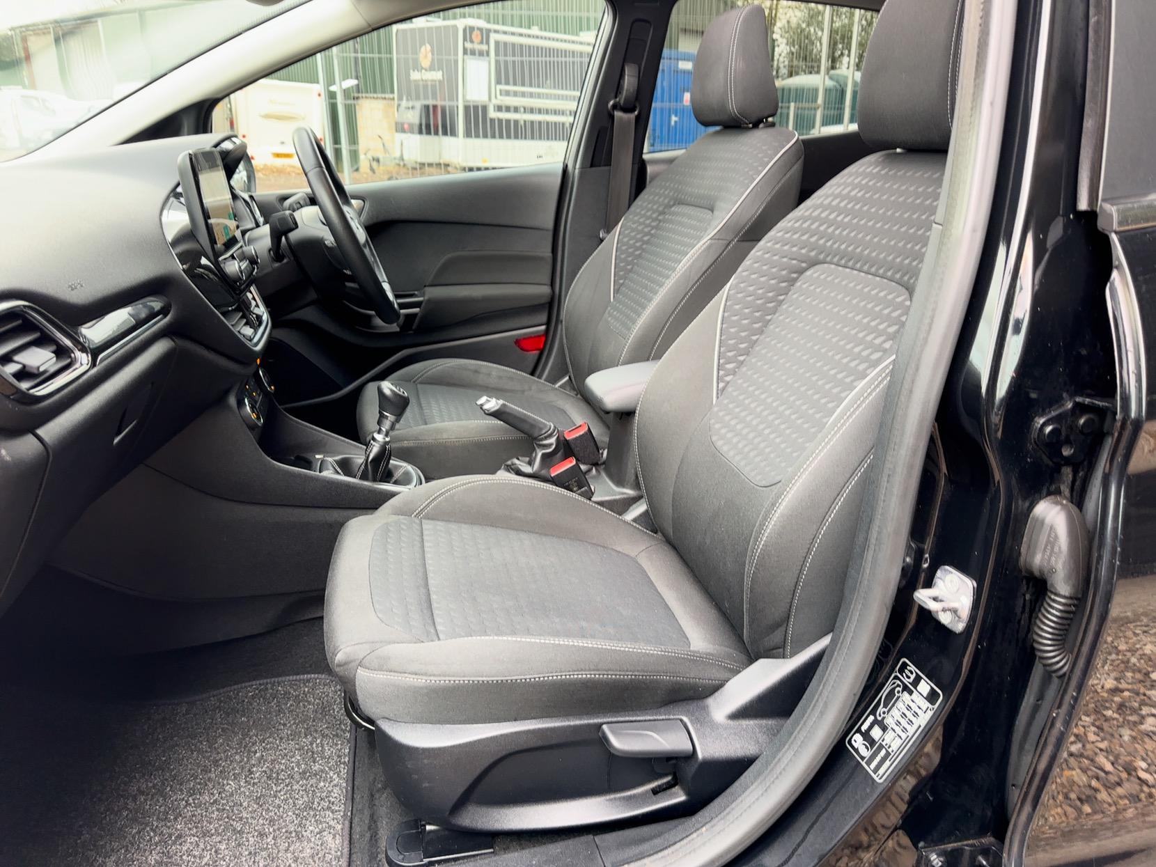 Ford Fiesta 1.0T EcoBoost Titanium Hatchback 5dr Petrol Manual Euro 6 (s/s) (125 ps)