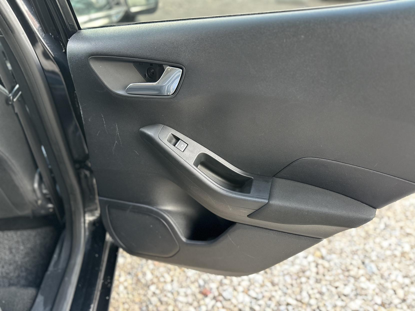 Ford Fiesta 1.0T EcoBoost Titanium Hatchback 5dr Petrol Manual Euro 6 (s/s) (125 ps)