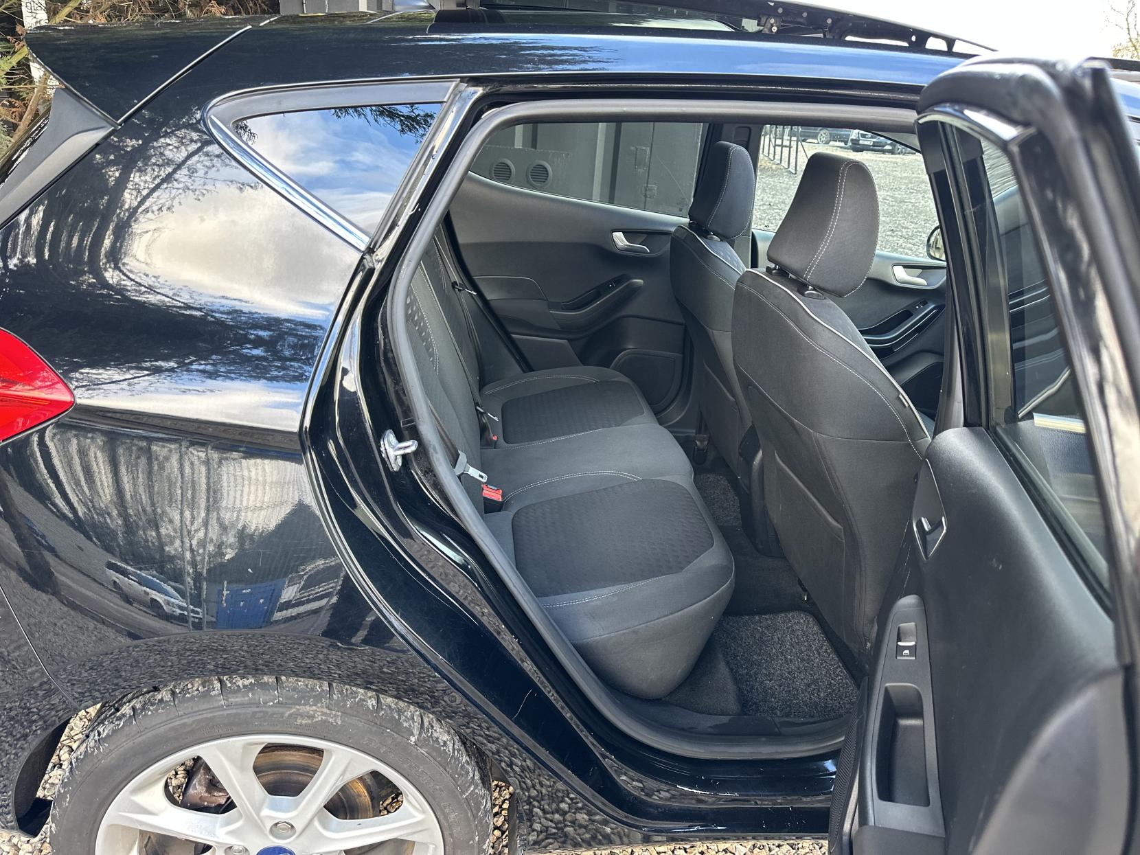 Ford Fiesta 1.0T EcoBoost Titanium Hatchback 5dr Petrol Manual Euro 6 (s/s) (125 ps)