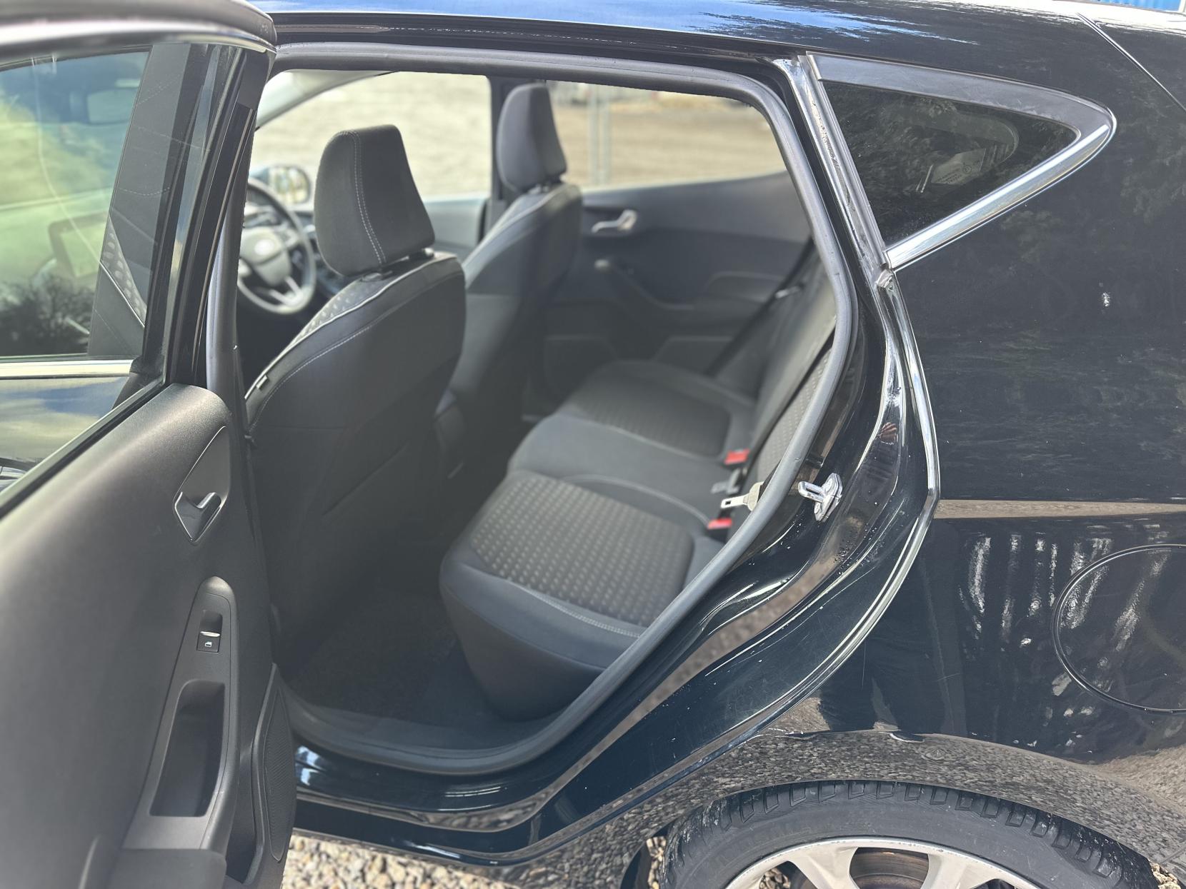 Ford Fiesta 1.0T EcoBoost Titanium Hatchback 5dr Petrol Manual Euro 6 (s/s) (125 ps)