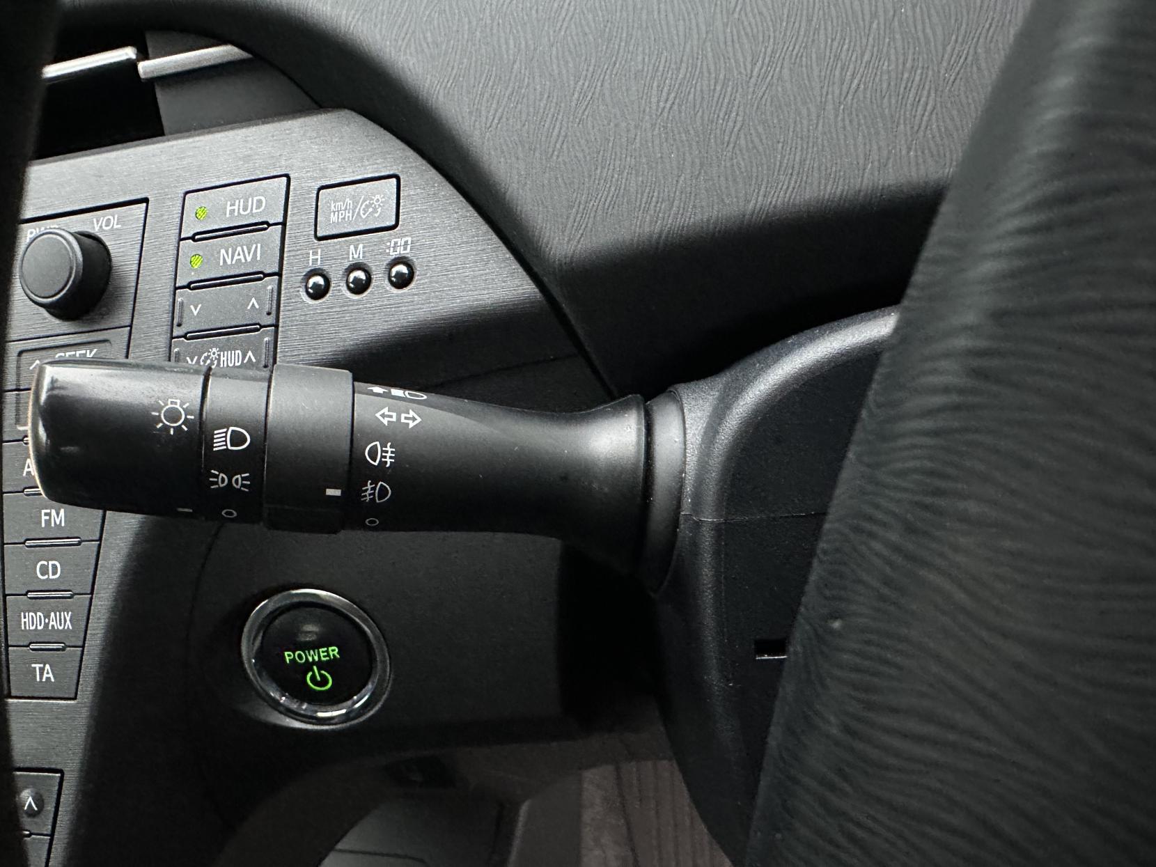 Toyota Prius 1.8 VVT-h T Spirit Hatchback 5dr Petrol Hybrid CVT Euro 5 (s/s) (136 ps)