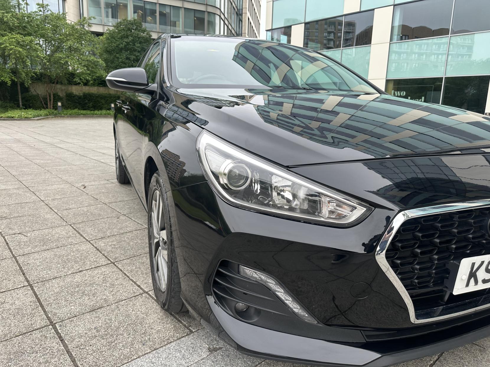 Hyundai i30 1.0 T-GDi SE Hatchback 5dr Petrol Manual Euro 6 (s/s) (120 ps)