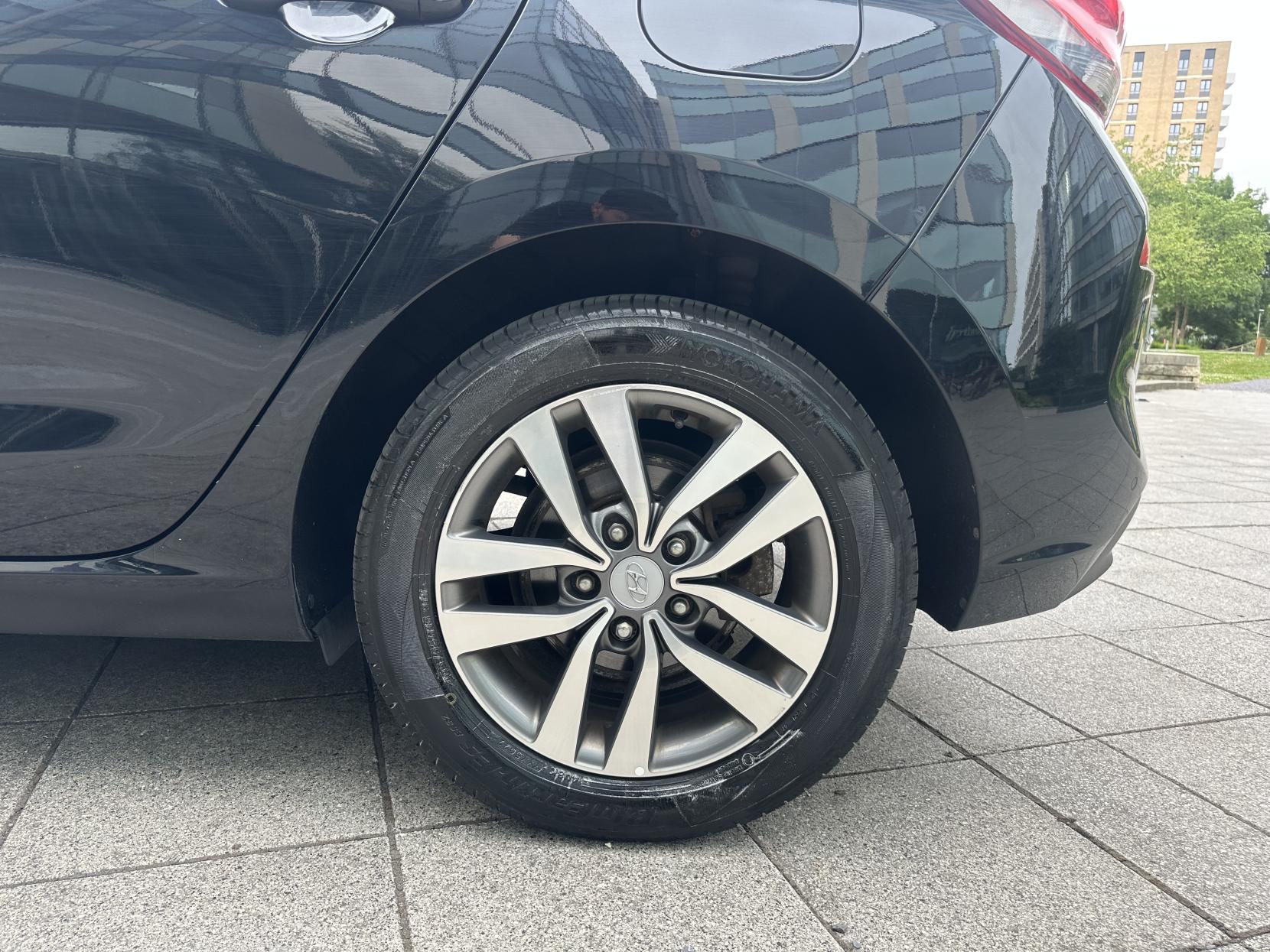 Hyundai i30 1.0 T-GDi SE Hatchback 5dr Petrol Manual Euro 6 (s/s) (120 ps)
