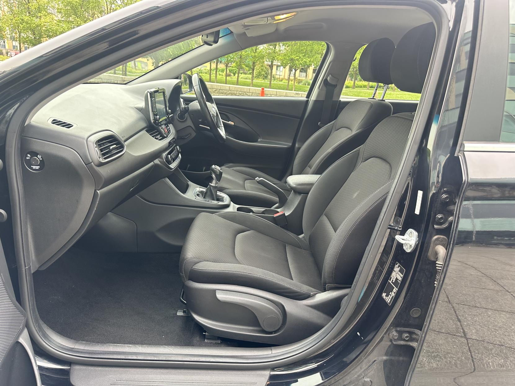 Hyundai i30 1.0 T-GDi SE Hatchback 5dr Petrol Manual Euro 6 (s/s) (120 ps)