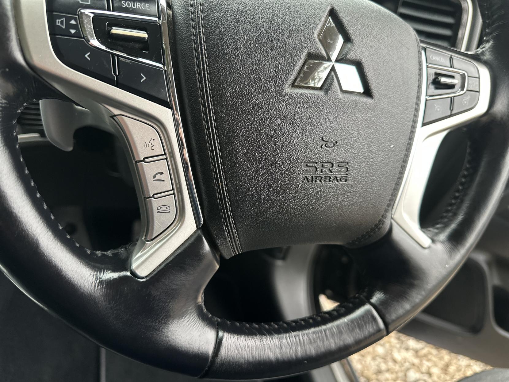 Mitsubishi Outlander 2.0h 12kWh GX4h SUV 5dr Petrol Plug-in Hybrid CVT 4WD Euro 6 (s/s) (200 ps)