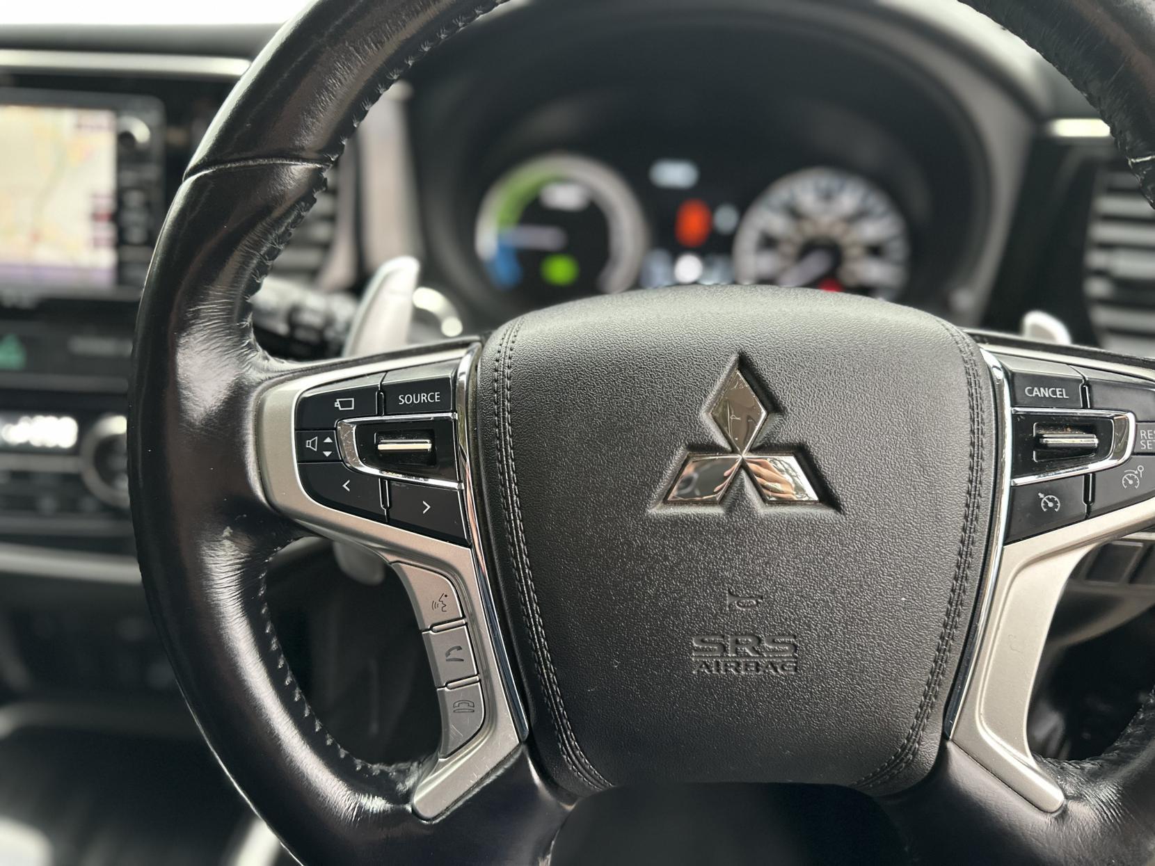 Mitsubishi Outlander 2.0h 12kWh GX4h SUV 5dr Petrol Plug-in Hybrid CVT 4WD Euro 6 (s/s) (200 ps)