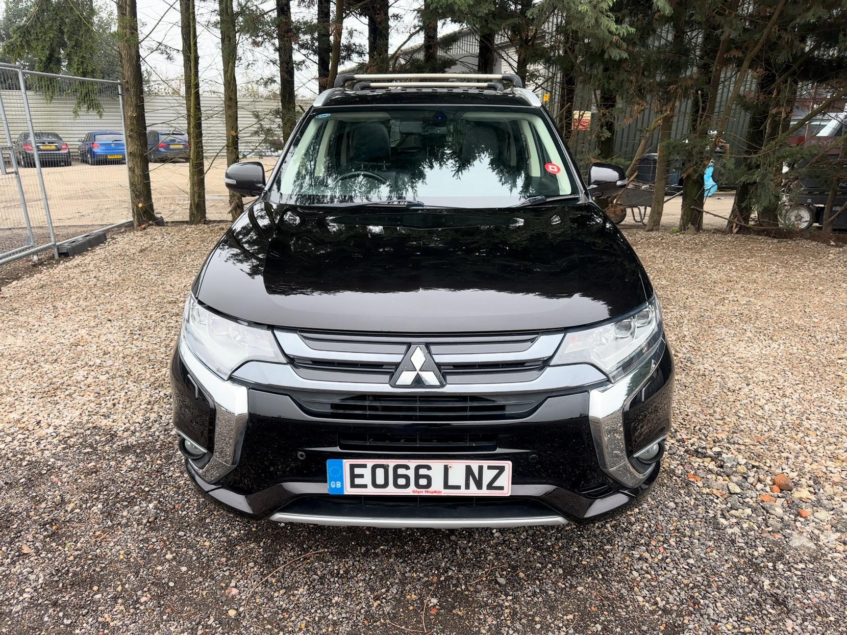 Mitsubishi Outlander 2.0h 12kWh GX4h SUV 5dr Petrol Plug-in Hybrid CVT 4WD Euro 6 (s/s) (200 ps)