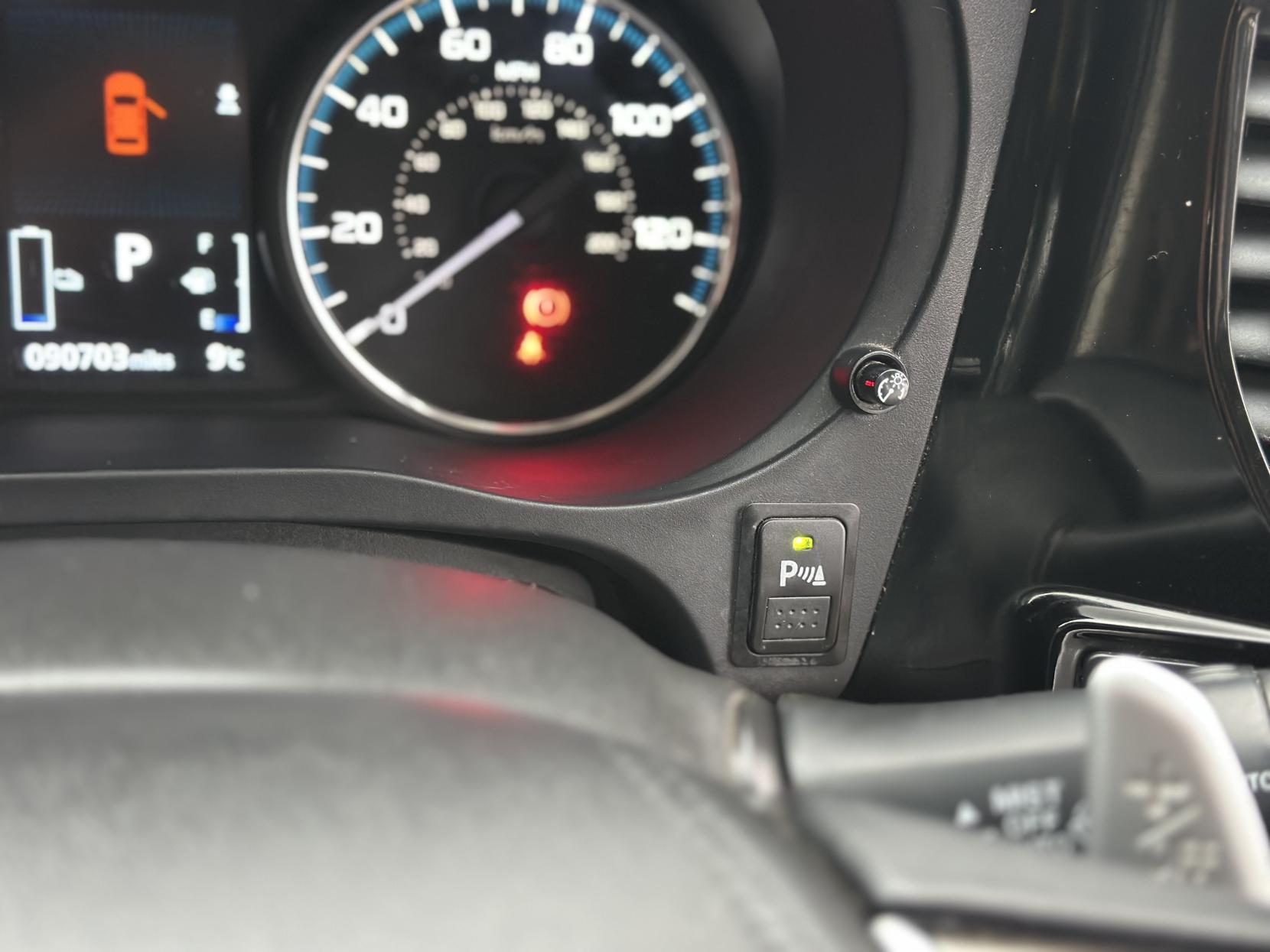 Mitsubishi Outlander 2.0h 12kWh GX4h SUV 5dr Petrol Plug-in Hybrid CVT 4WD Euro 6 (s/s) (200 ps)