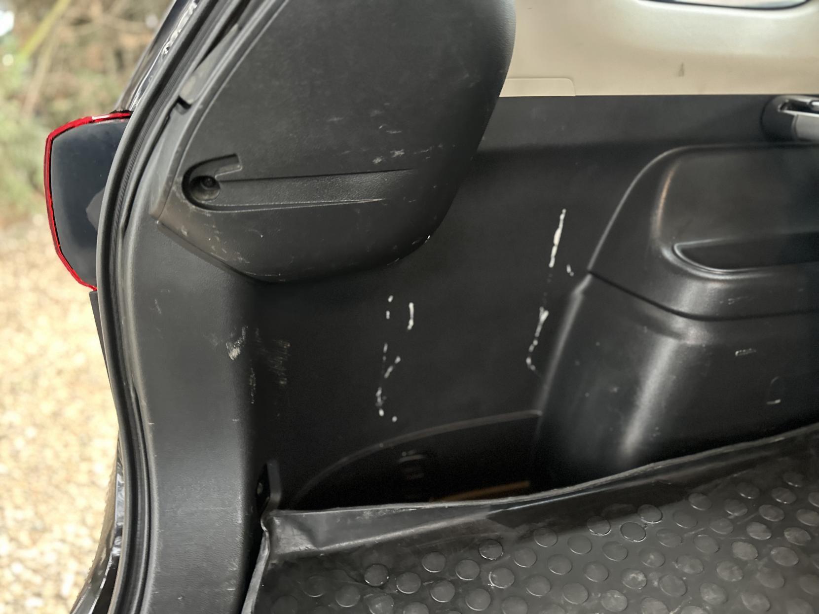 Mitsubishi Outlander 2.0h 12kWh GX4h SUV 5dr Petrol Plug-in Hybrid CVT 4WD Euro 6 (s/s) (200 ps)