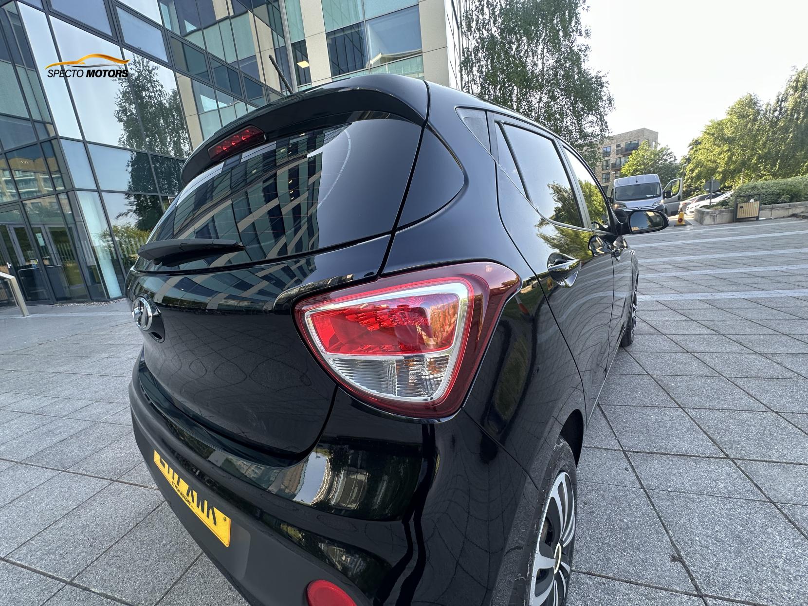 Hyundai i10 1.0 SE Hatchback 5dr Petrol Manual Euro 6 (66 ps)