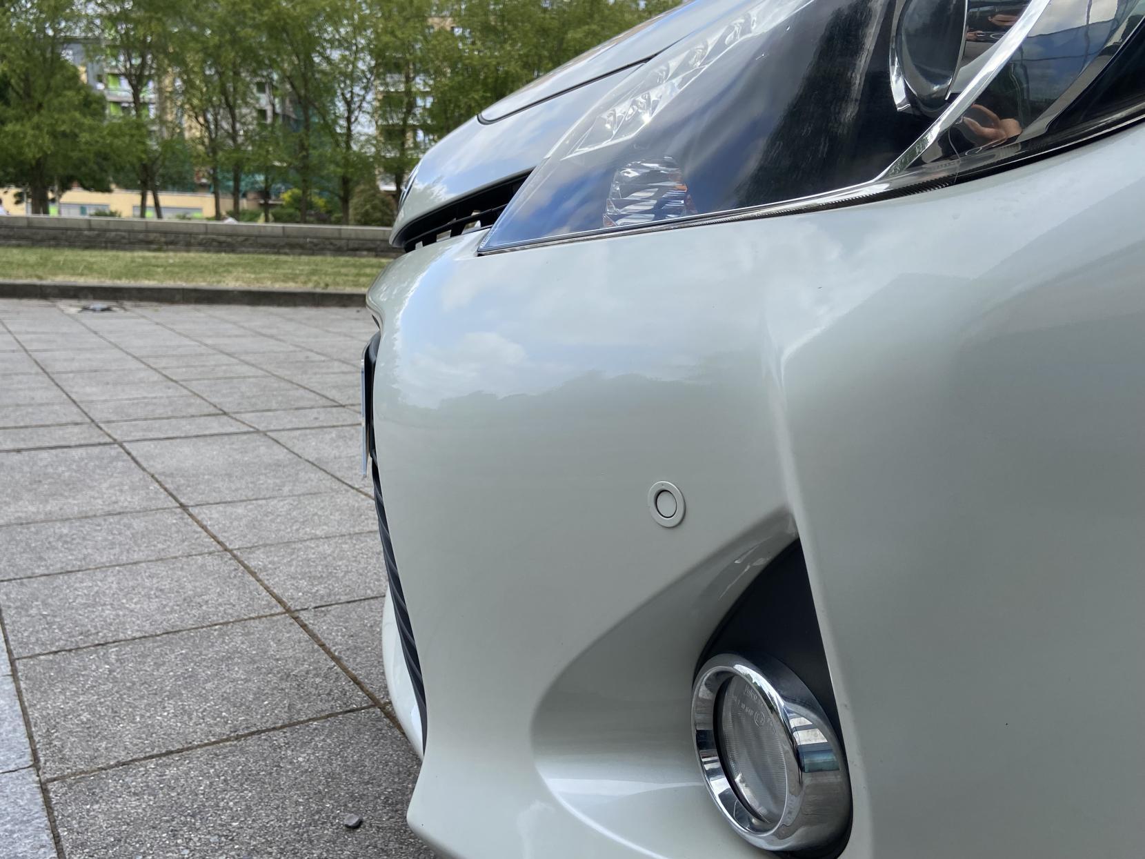 Toyota Yaris 1.5 VVT-h Icon Plus Hatchback 5dr Petrol Hybrid CVT Euro 5 (101 ps)