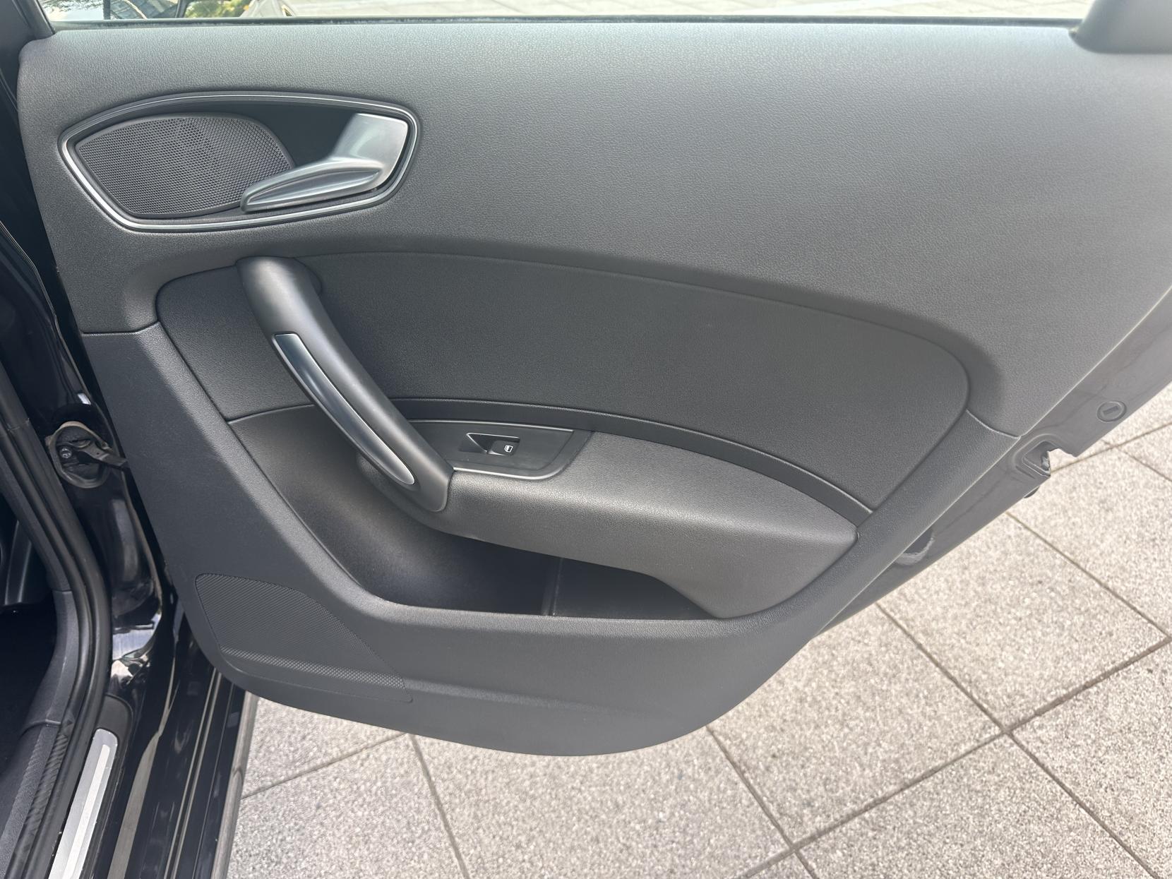 Audi A1 1.4 TFSI S line Sportback 5dr Petrol S Tronic Euro 5 (s/s) (122 ps)