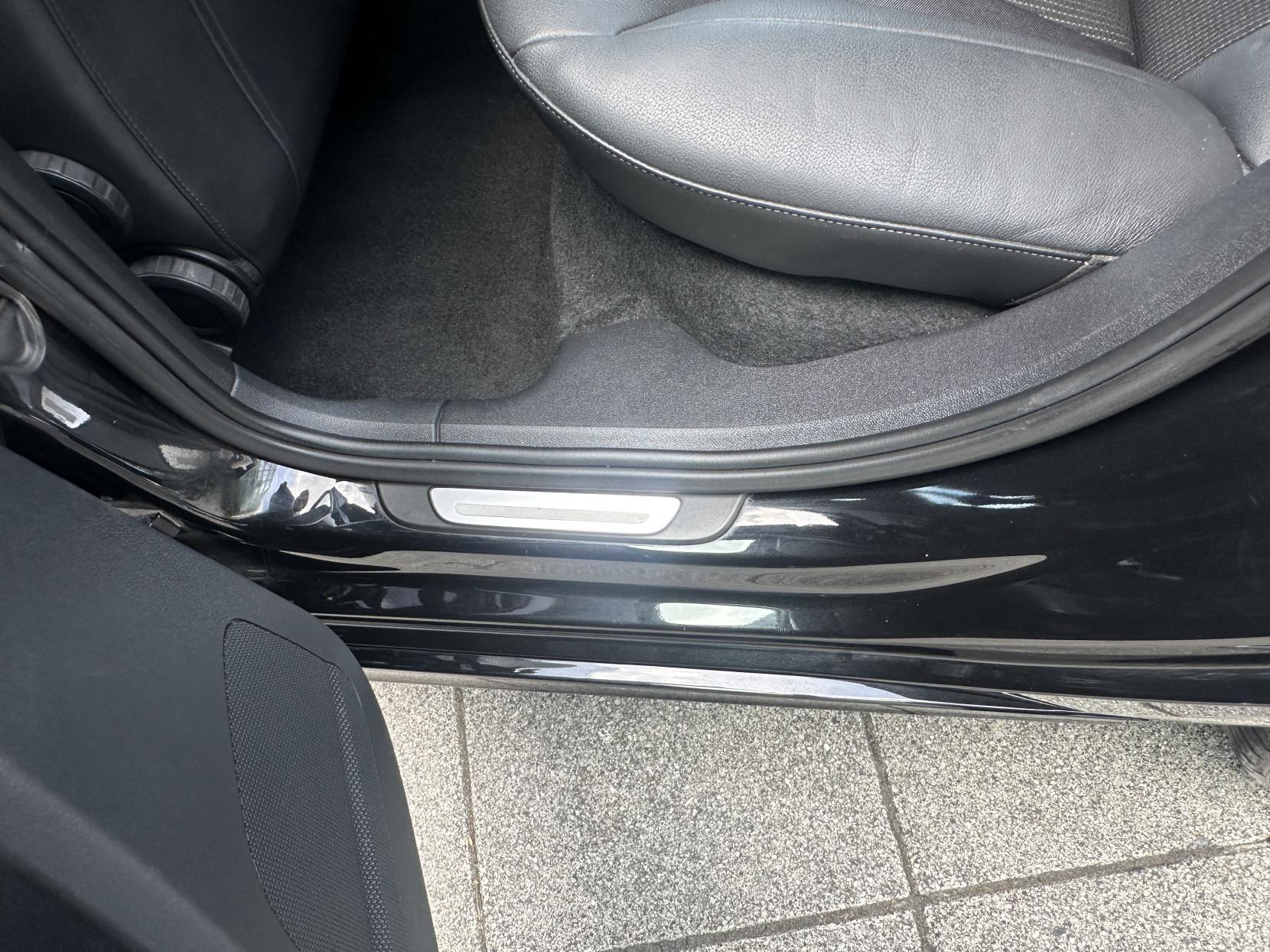 Audi A1 1.4 TFSI S line Sportback 5dr Petrol S Tronic Euro 5 (s/s) (122 ps)