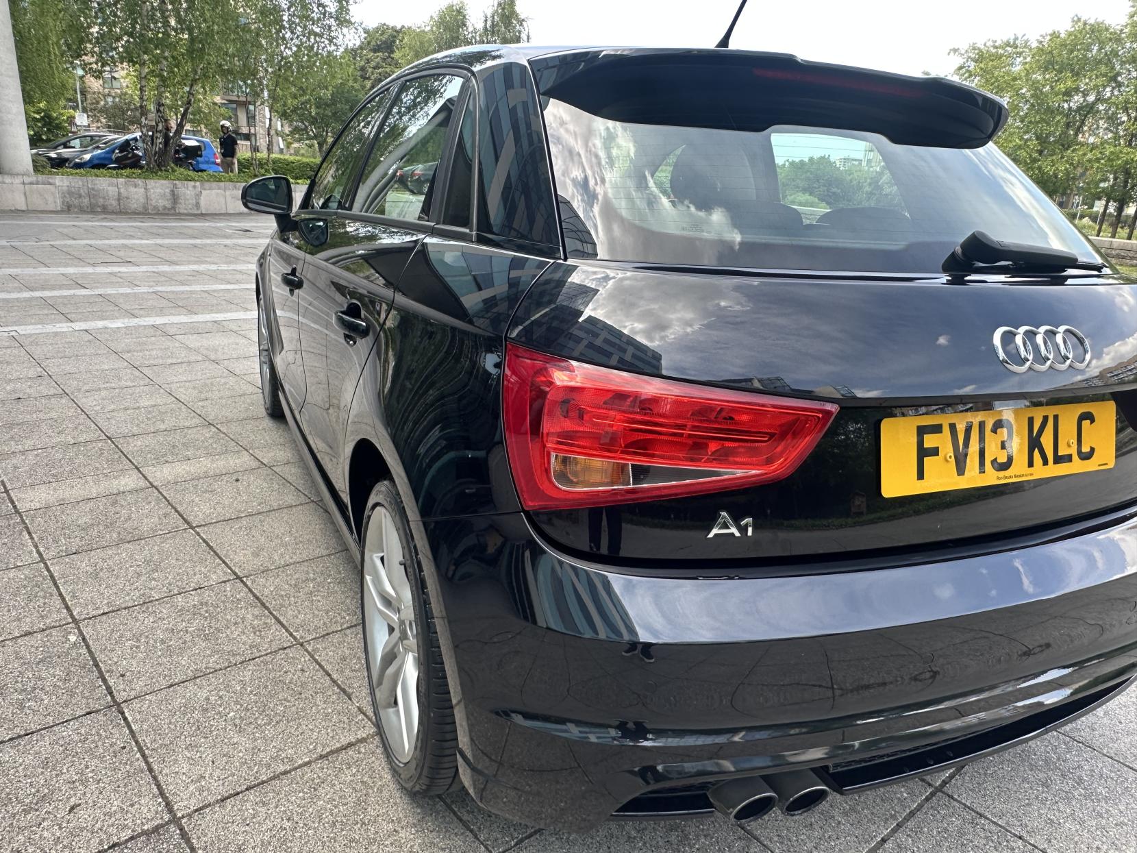Audi A1 1.4 TFSI S line Sportback 5dr Petrol S Tronic Euro 5 (s/s) (122 ps)