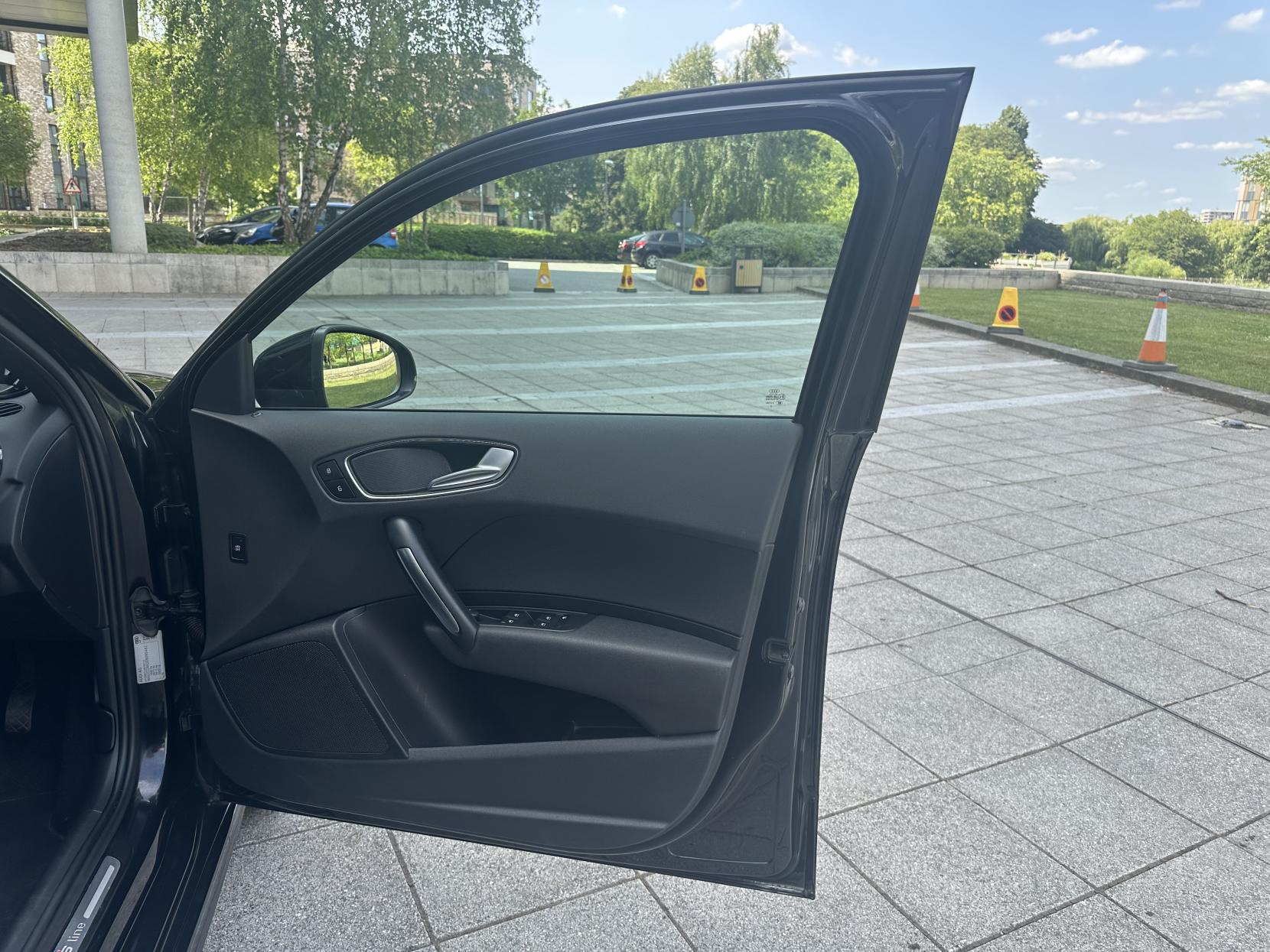 Audi A1 1.4 TFSI S line Sportback 5dr Petrol S Tronic Euro 5 (s/s) (122 ps)
